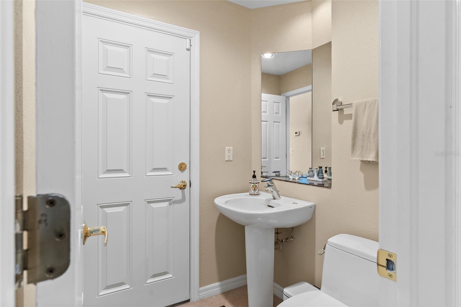 Image 23 of 63 For 4731 Coconut Palm Circle Ne