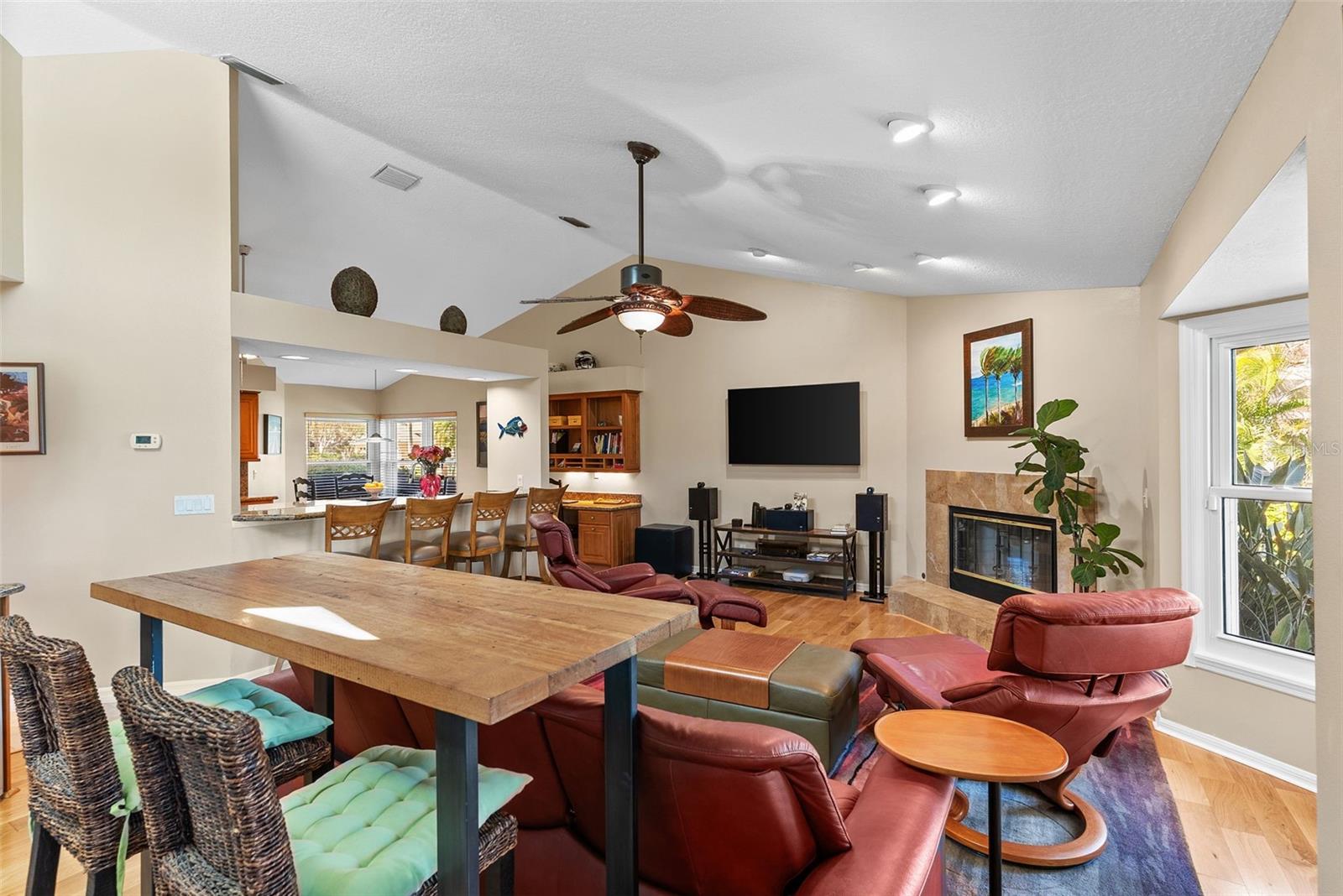 Image 8 of 63 For 4731 Coconut Palm Circle Ne