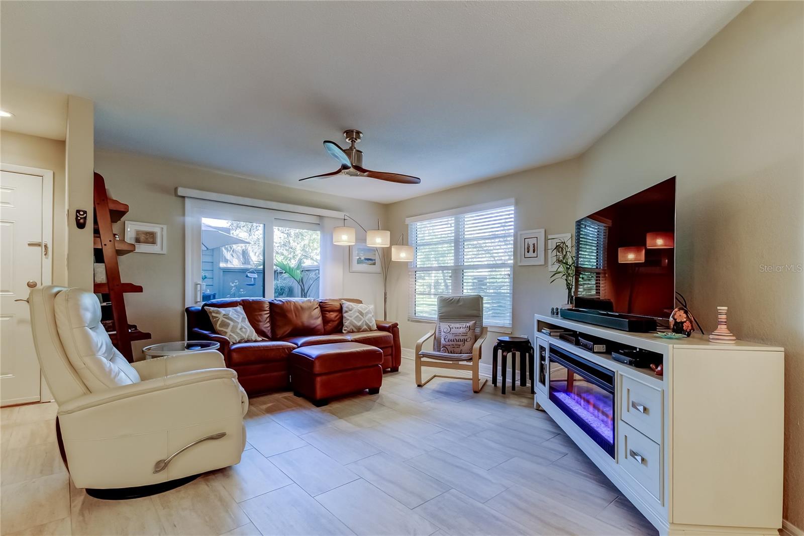 Image 10 of 49 For 1407 Lennox Road E 1407