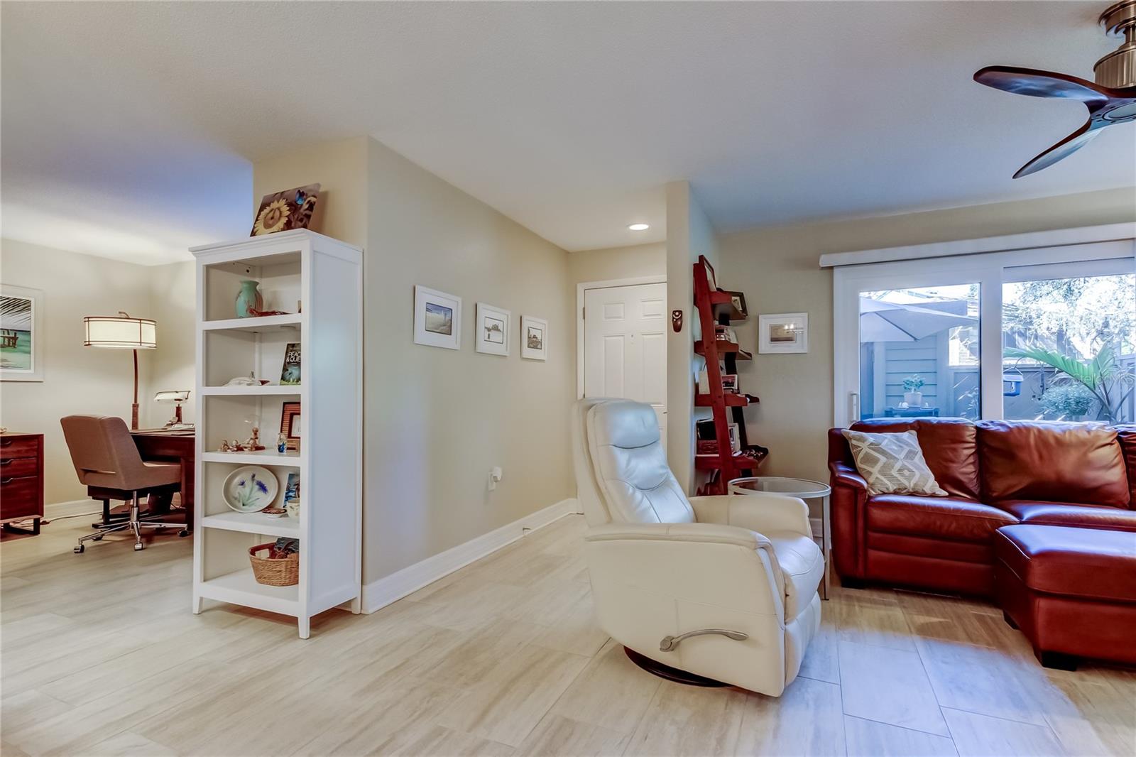 Image 11 of 49 For 1407 Lennox Road E 1407