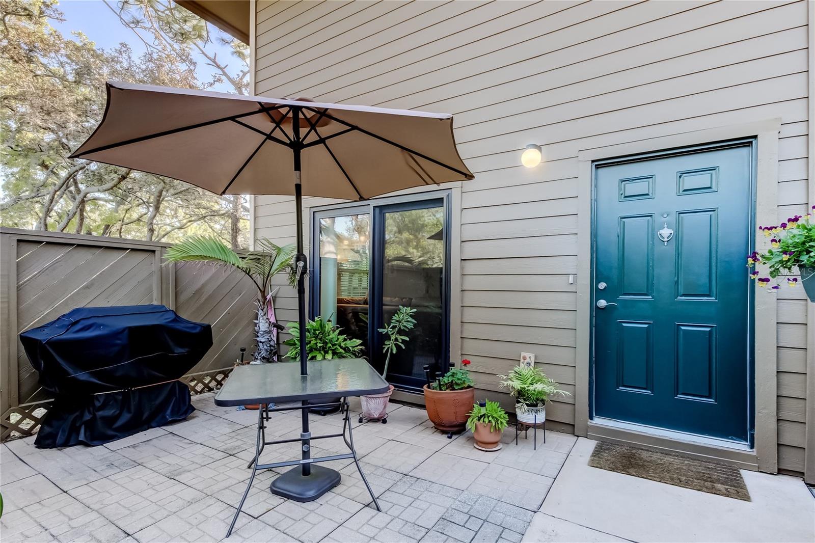 Image 2 of 49 For 1407 Lennox Road E 1407