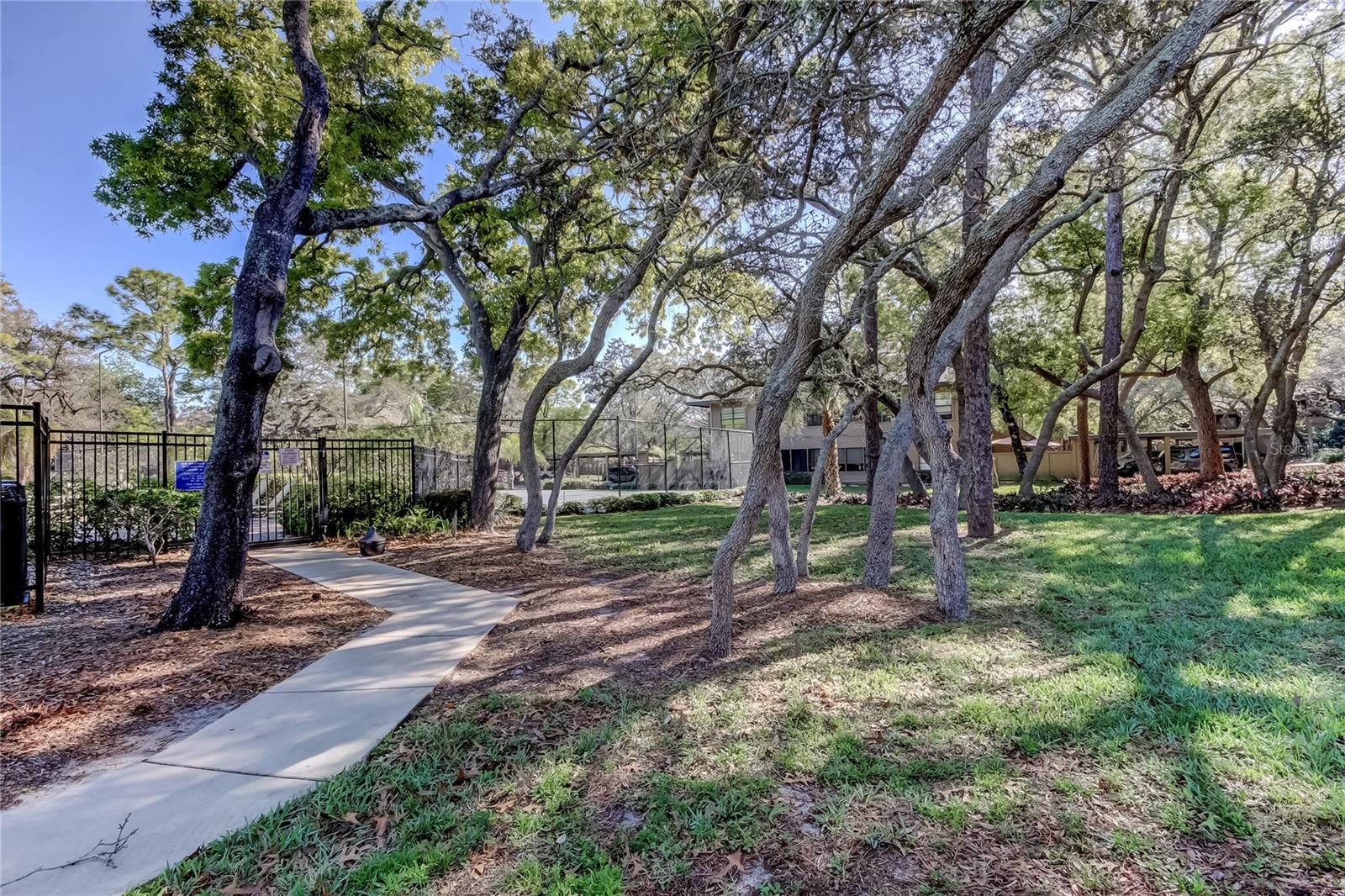 Image 45 of 49 For 1407 Lennox Road E 1407