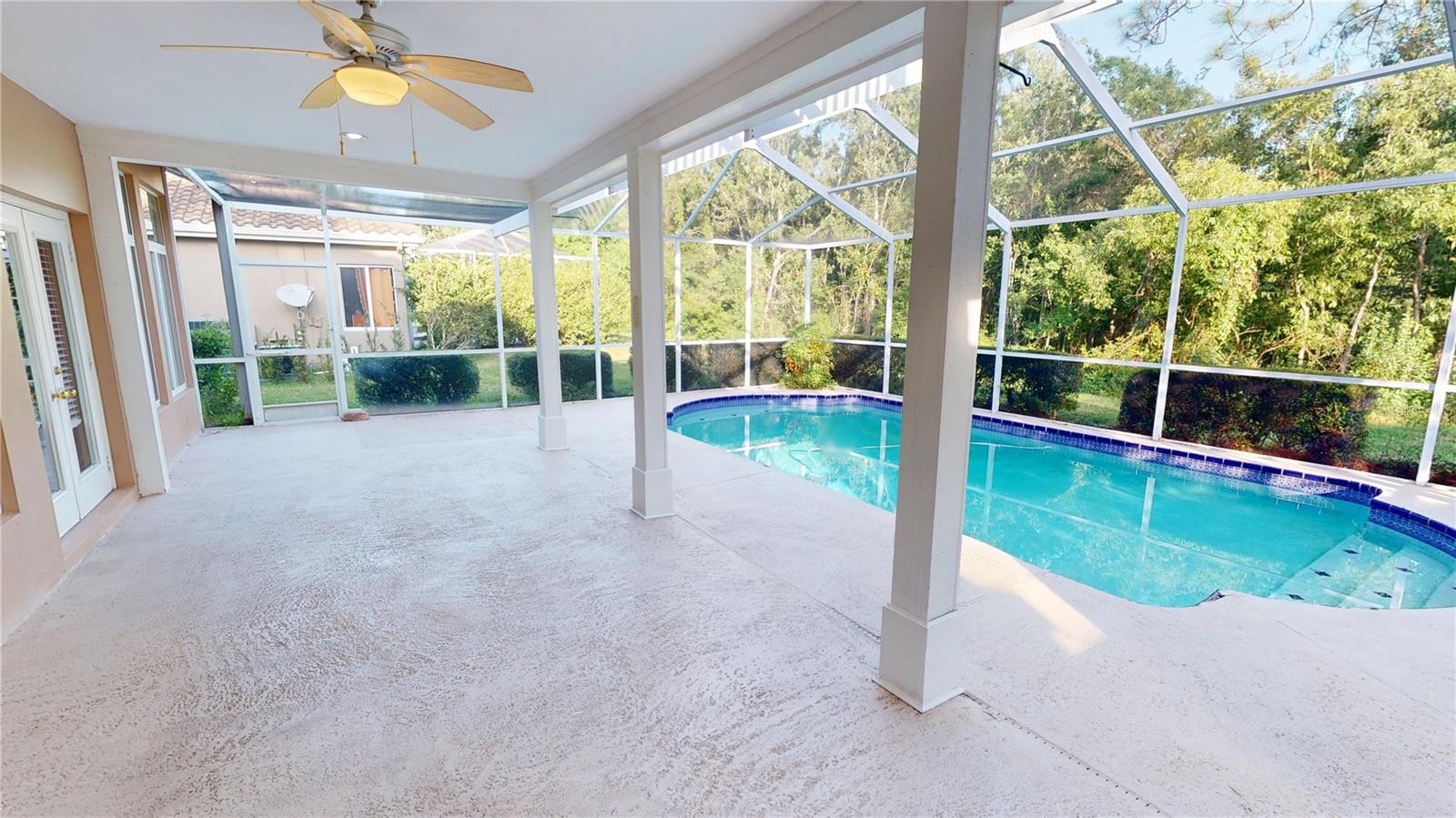 Image 24 of 36 For 17833 Green Willow Drive