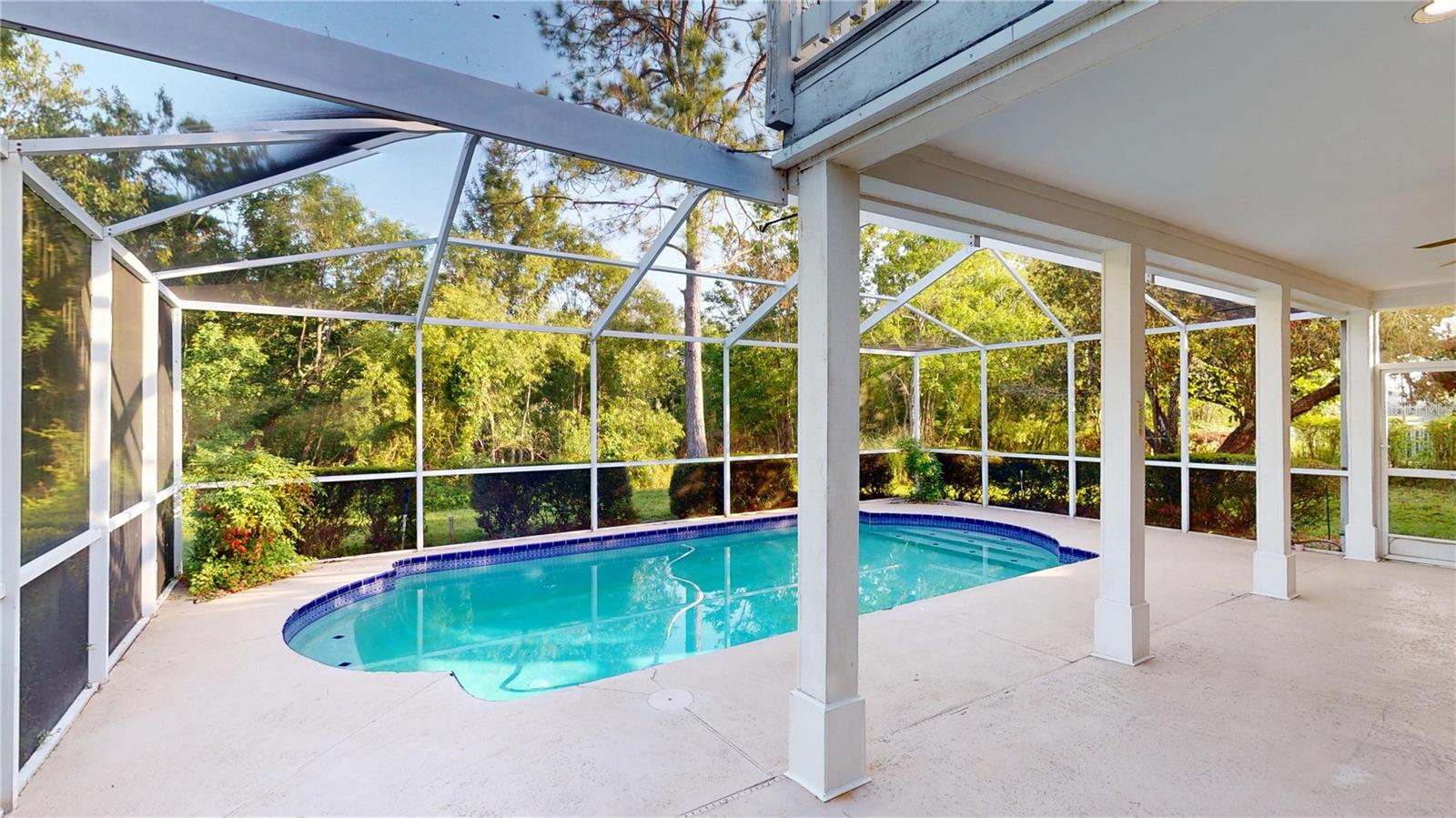 Image 25 of 36 For 17833 Green Willow Drive