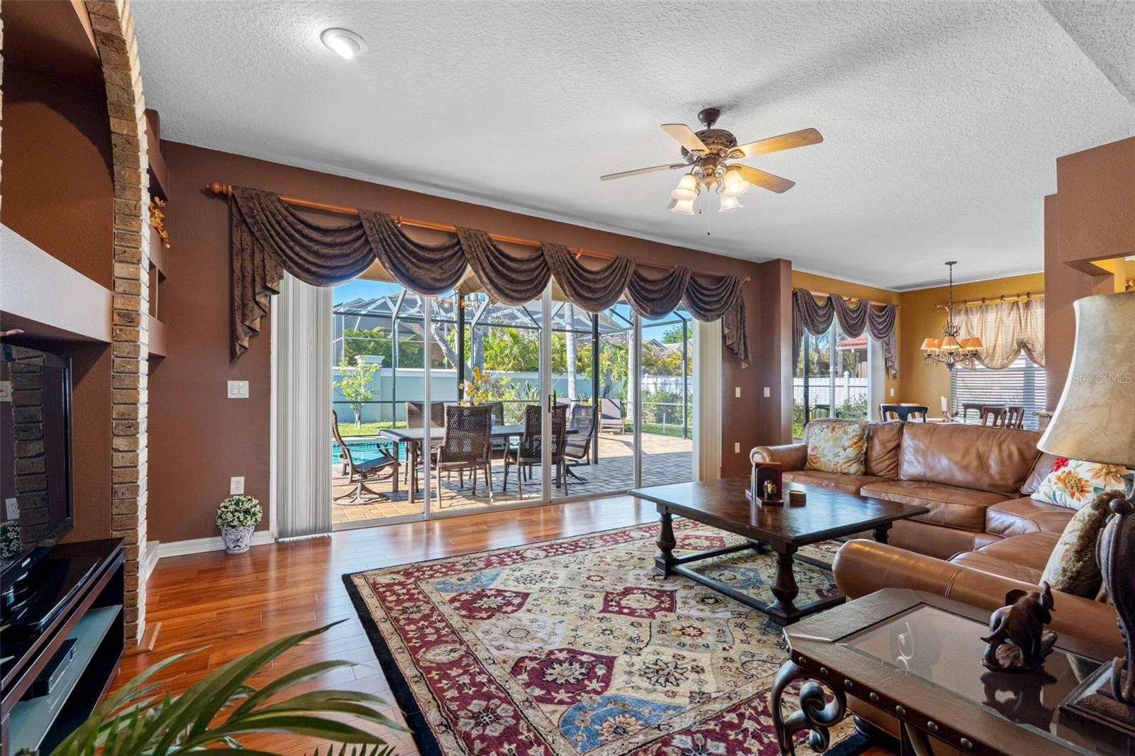 Image 8 of 32 For 1872 Eagle Trace Boulevard