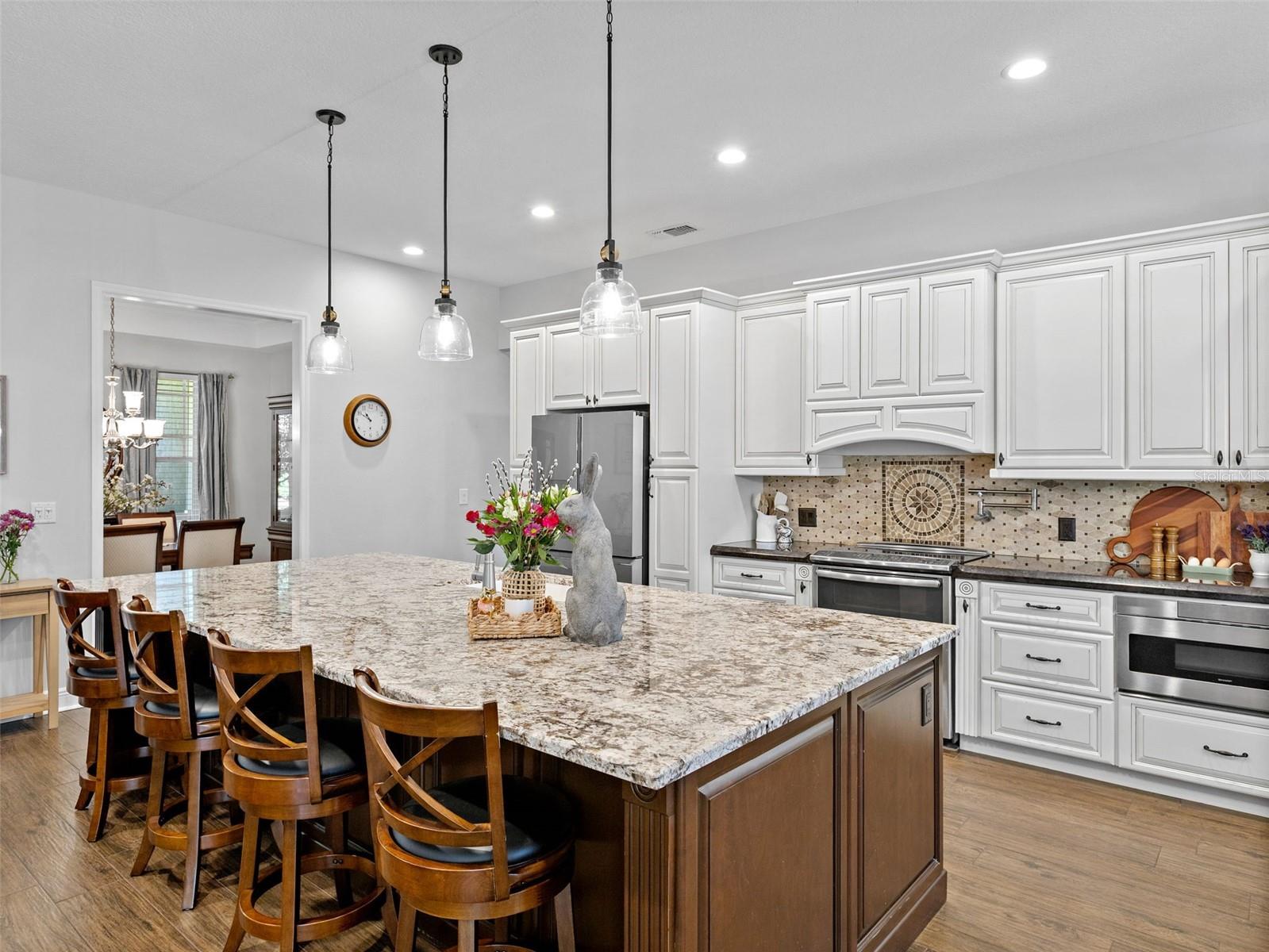 Image 11 of 57 For 6107 Kingbird Manor Drive