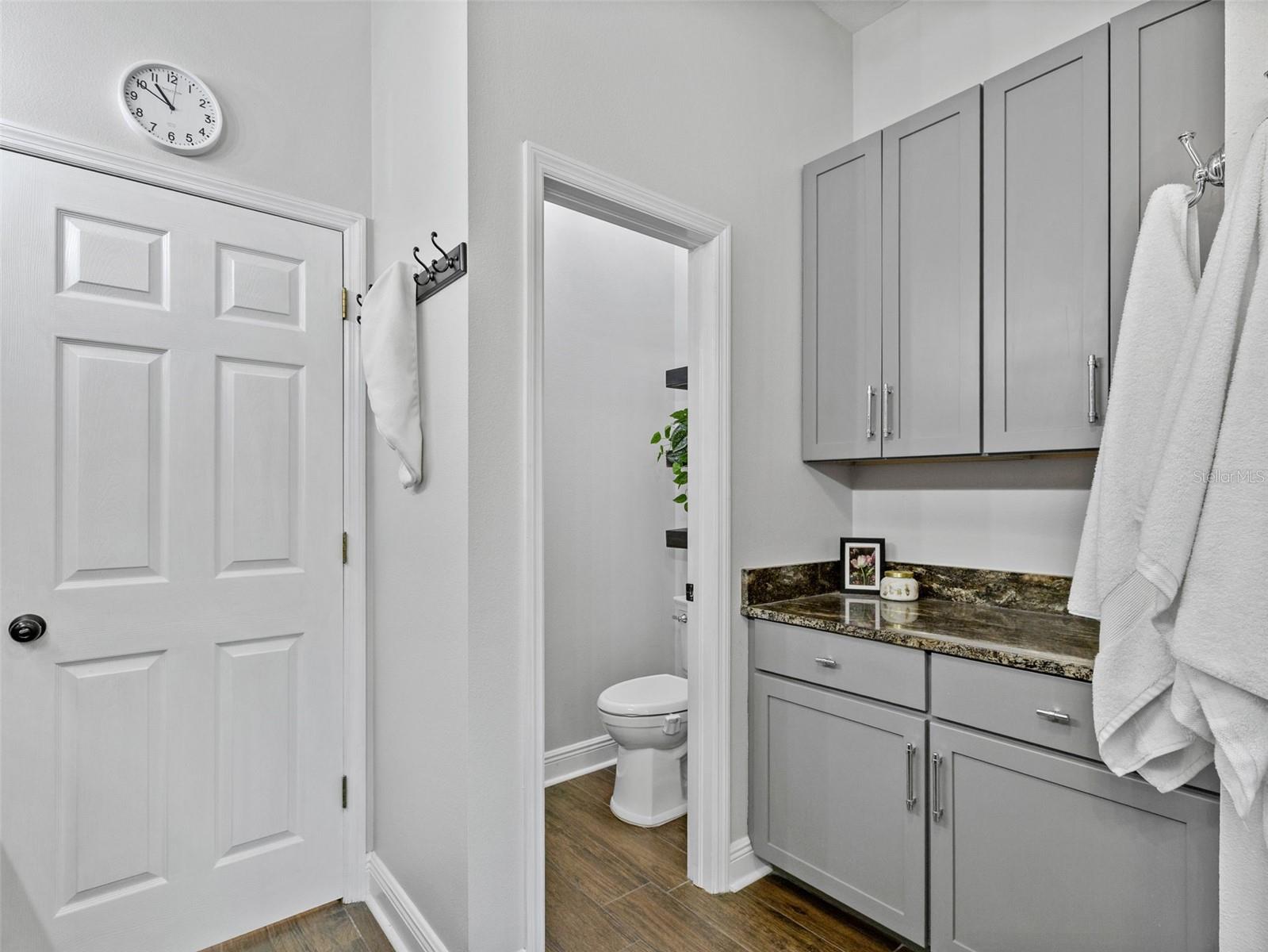 Image 21 of 57 For 6107 Kingbird Manor Drive