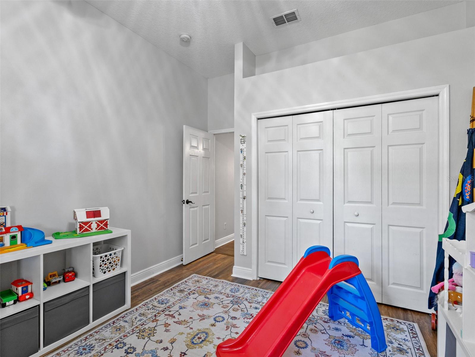 Image 31 of 57 For 6107 Kingbird Manor Drive