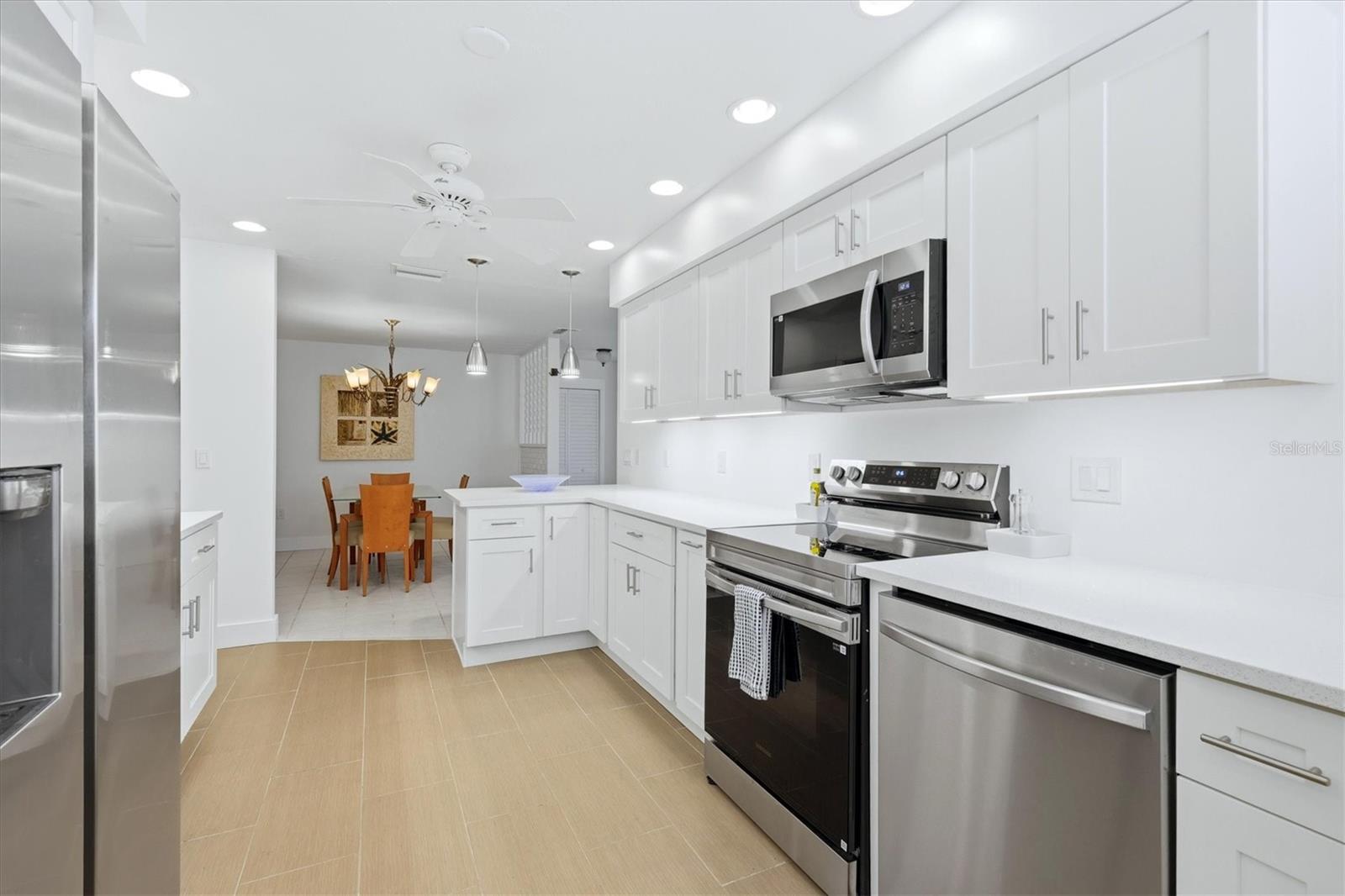 Image 10 of 47 For 616 Lyons Lane