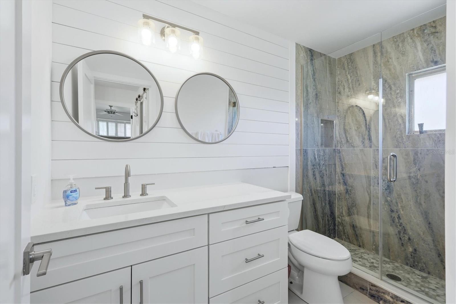 Image 20 of 47 For 616 Lyons Lane