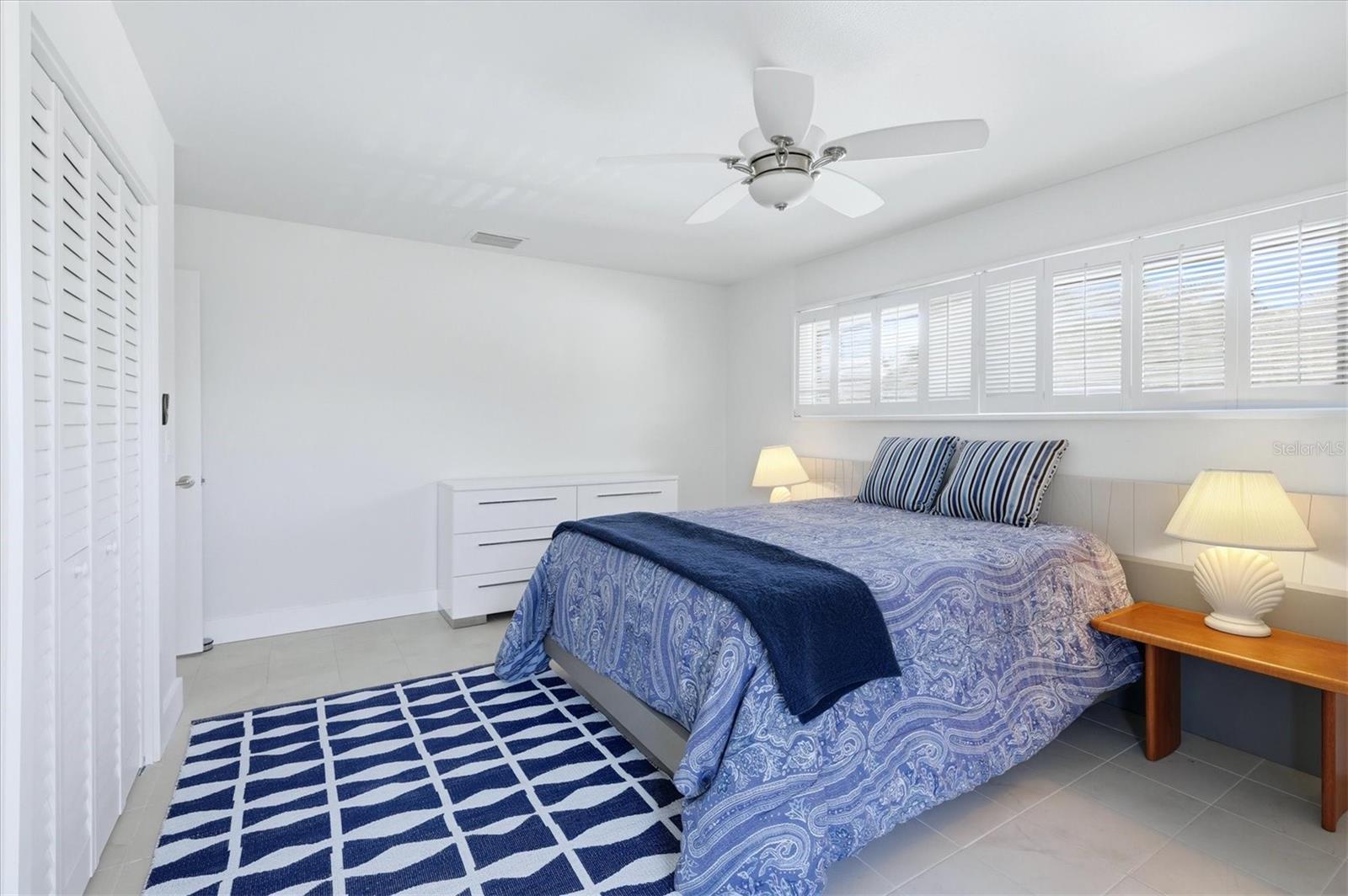 Image 24 of 47 For 616 Lyons Lane