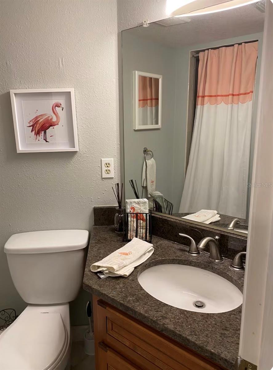 Image 17 of 30 For 1125 Pinellas Bayway S 201