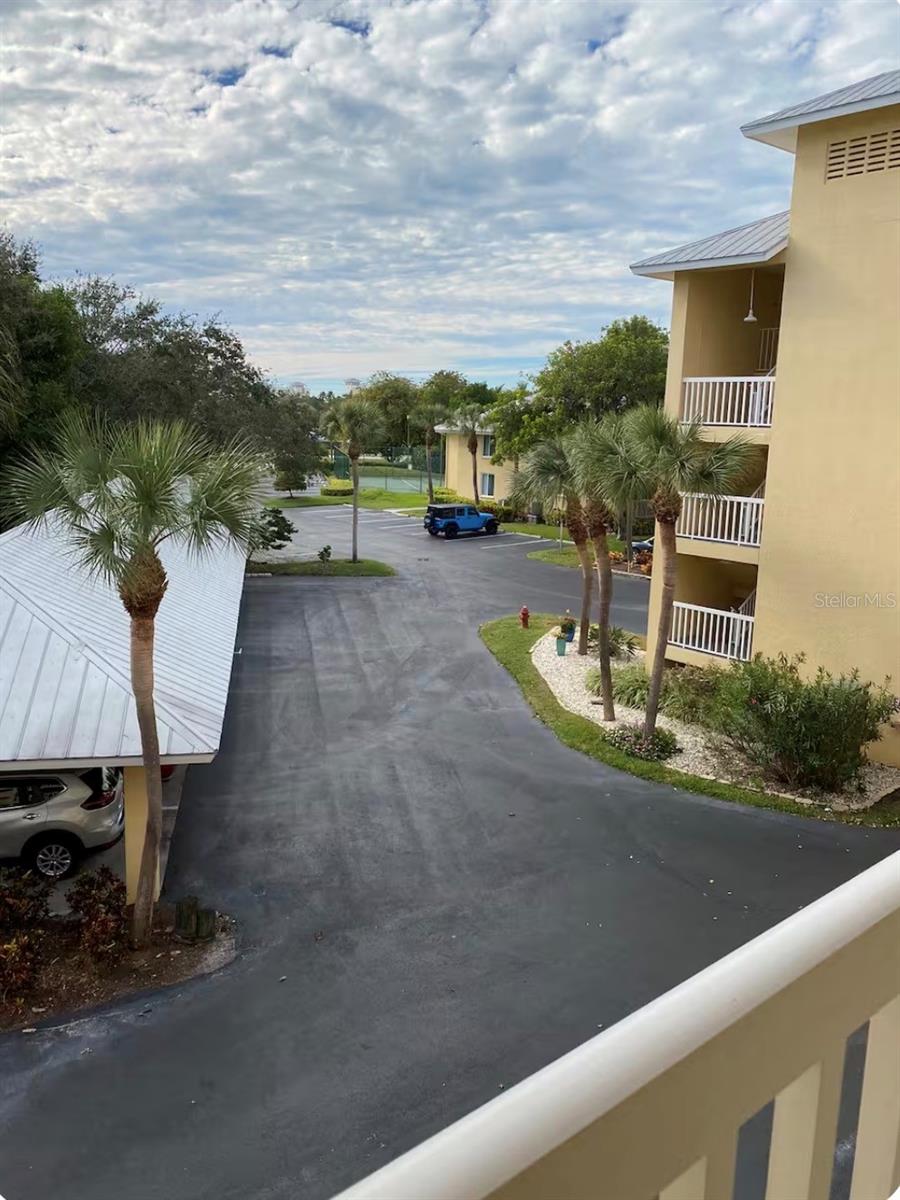 Image 27 of 30 For 1125 Pinellas Bayway S 201