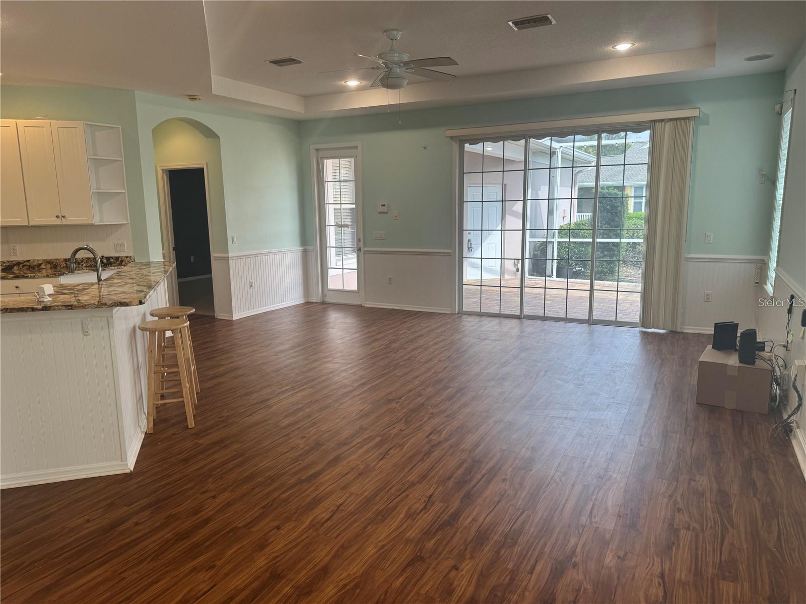 Image 11 of 30 For 5714 Tides Place