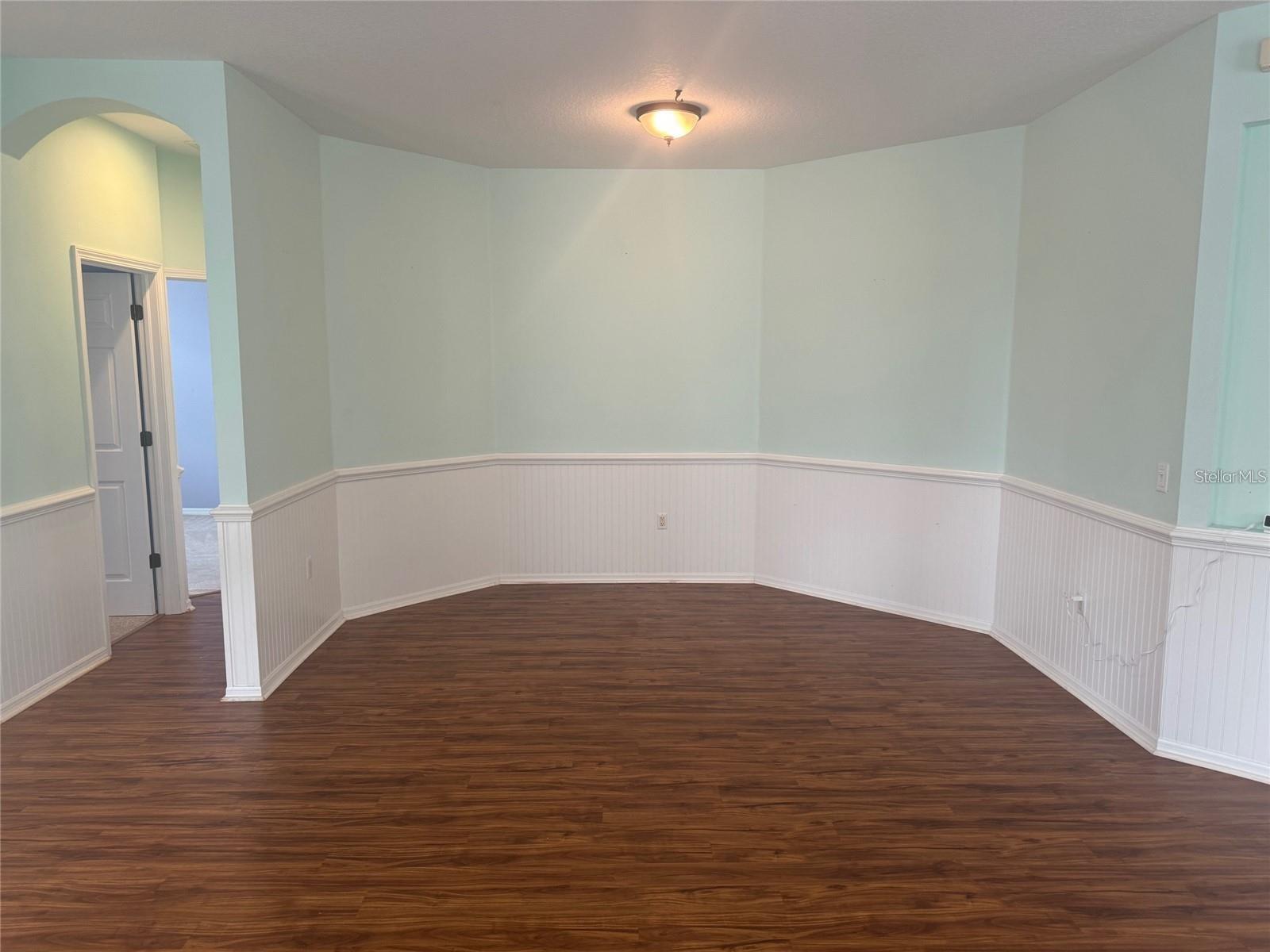 Image 17 of 30 For 5714 Tides Place