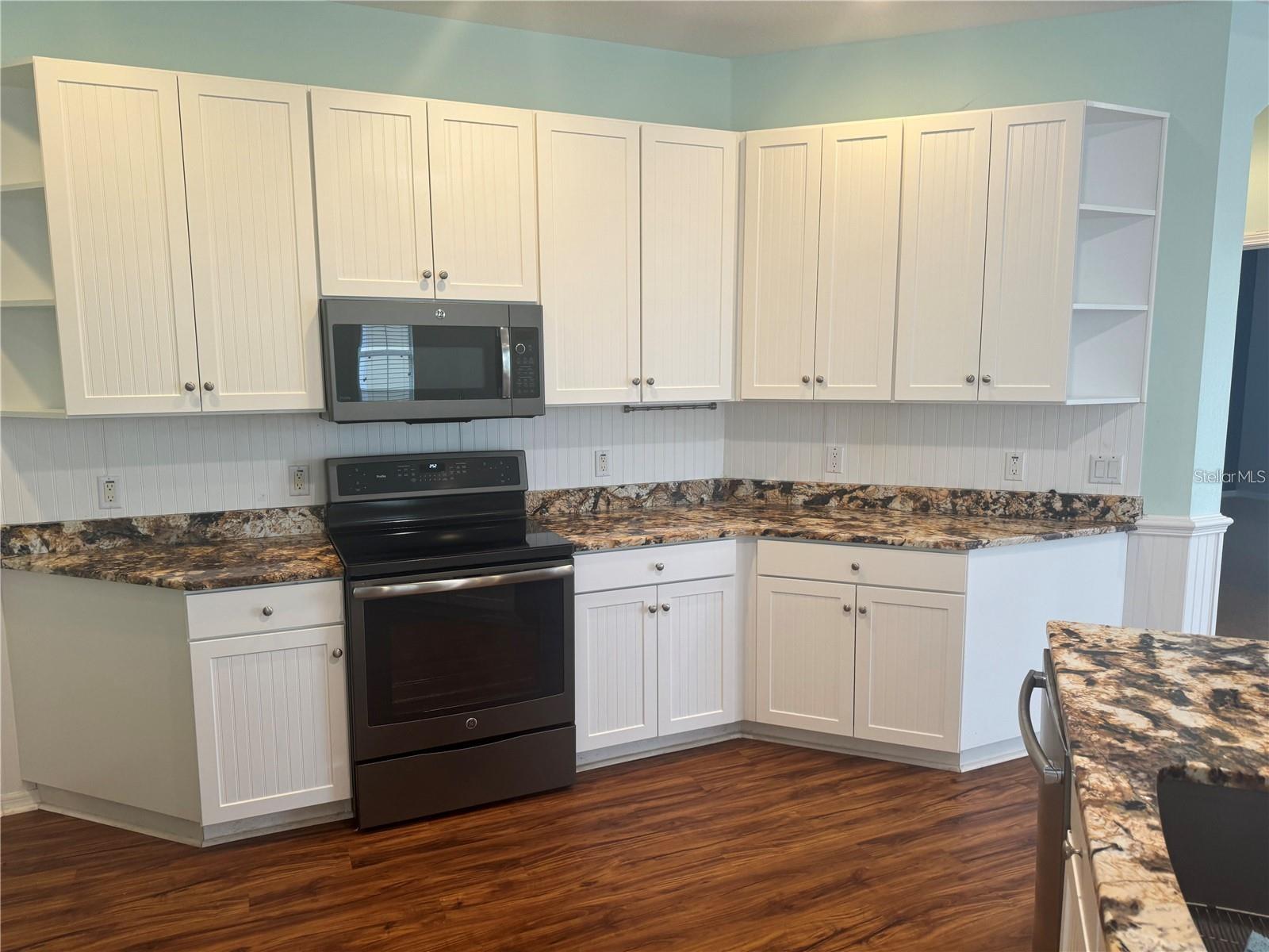 Image 7 of 30 For 5714 Tides Place