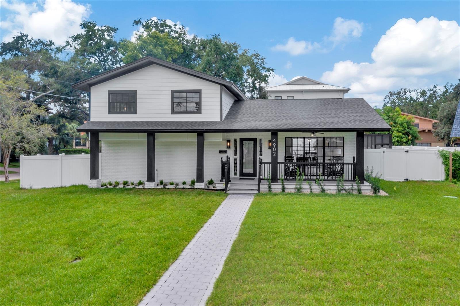 Listing photo id 1 for 4902 San Rafael Street