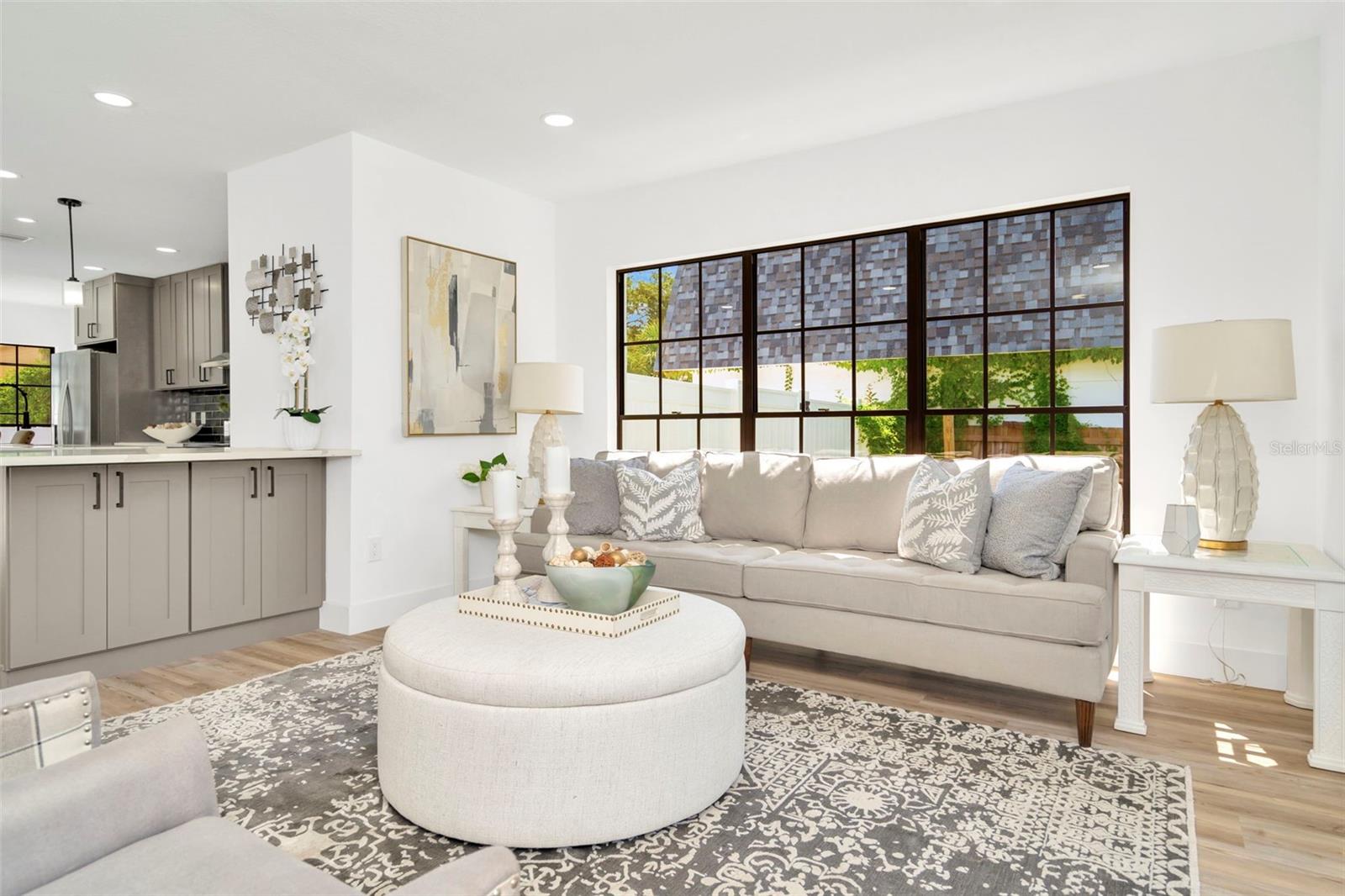 Listing photo id 45 for 4902 San Rafael Street