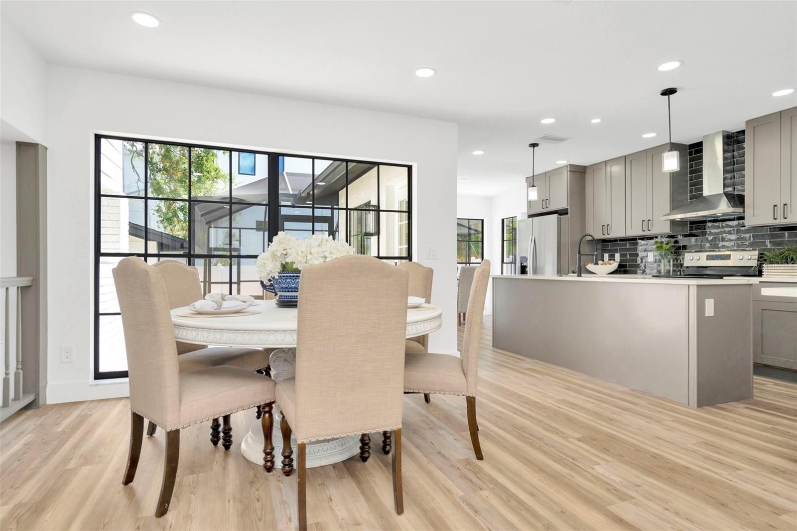 Listing photo id 50 for 4902 San Rafael Street