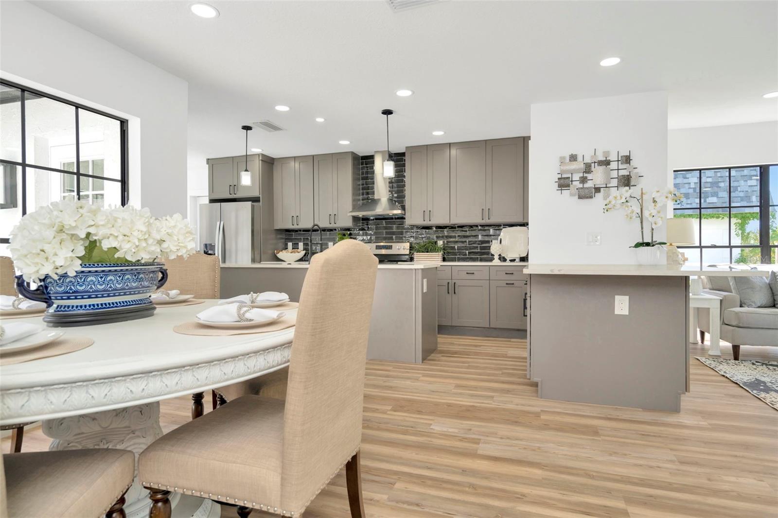 Listing photo id 51 for 4902 San Rafael Street