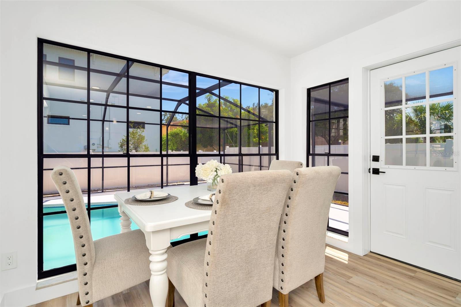 Listing photo id 62 for 4902 San Rafael Street