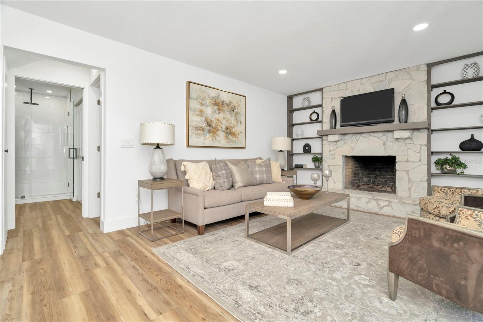 Listing photo id 66 for 4902 San Rafael Street