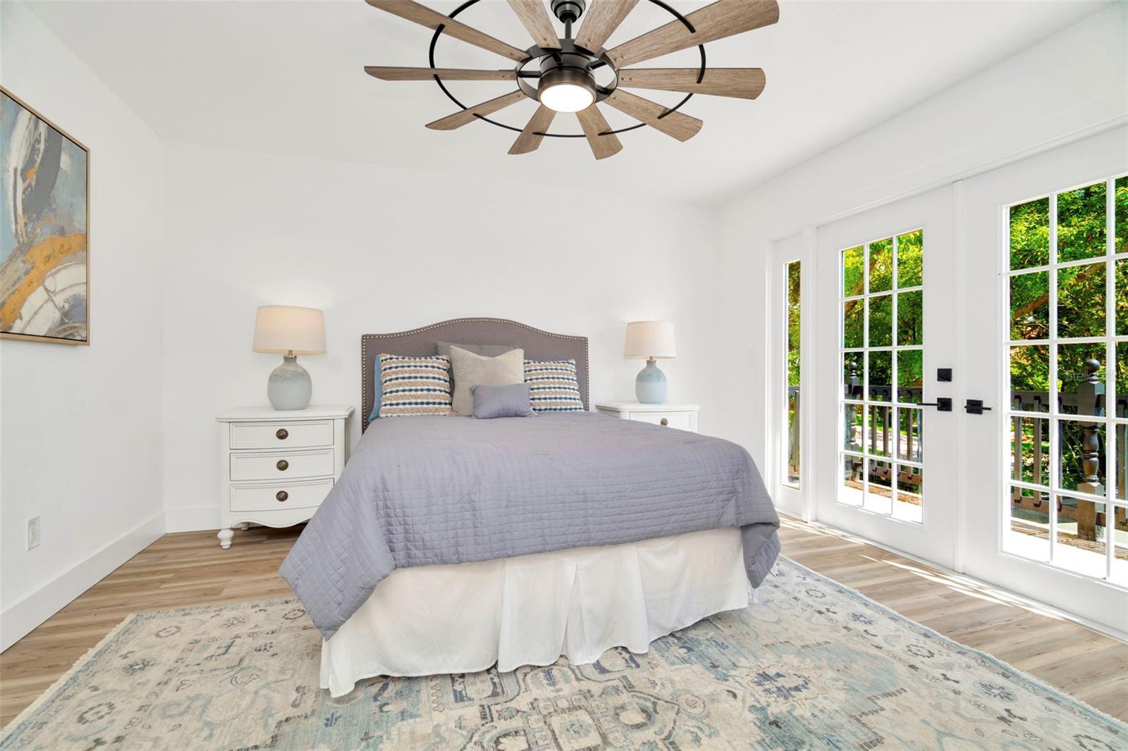 Listing photo id 86 for 4902 San Rafael Street