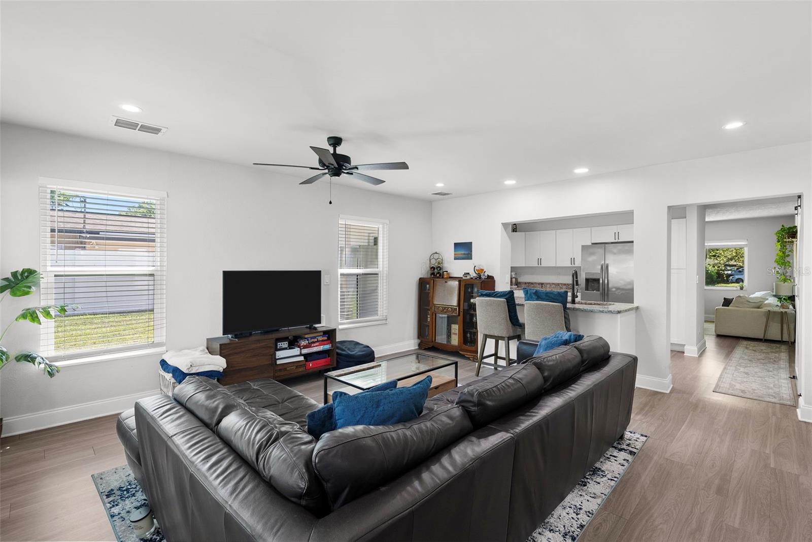 Image 13 of 35 For 4006 Church Avenue