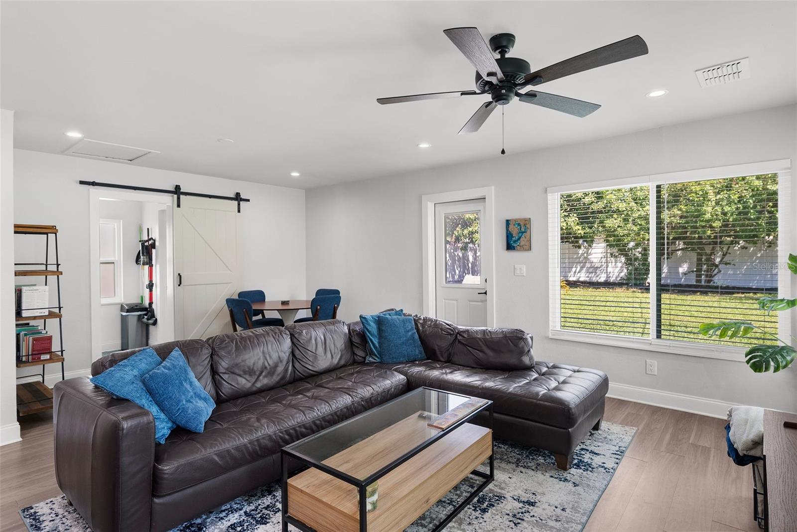 Image 16 of 35 For 4006 Church Avenue