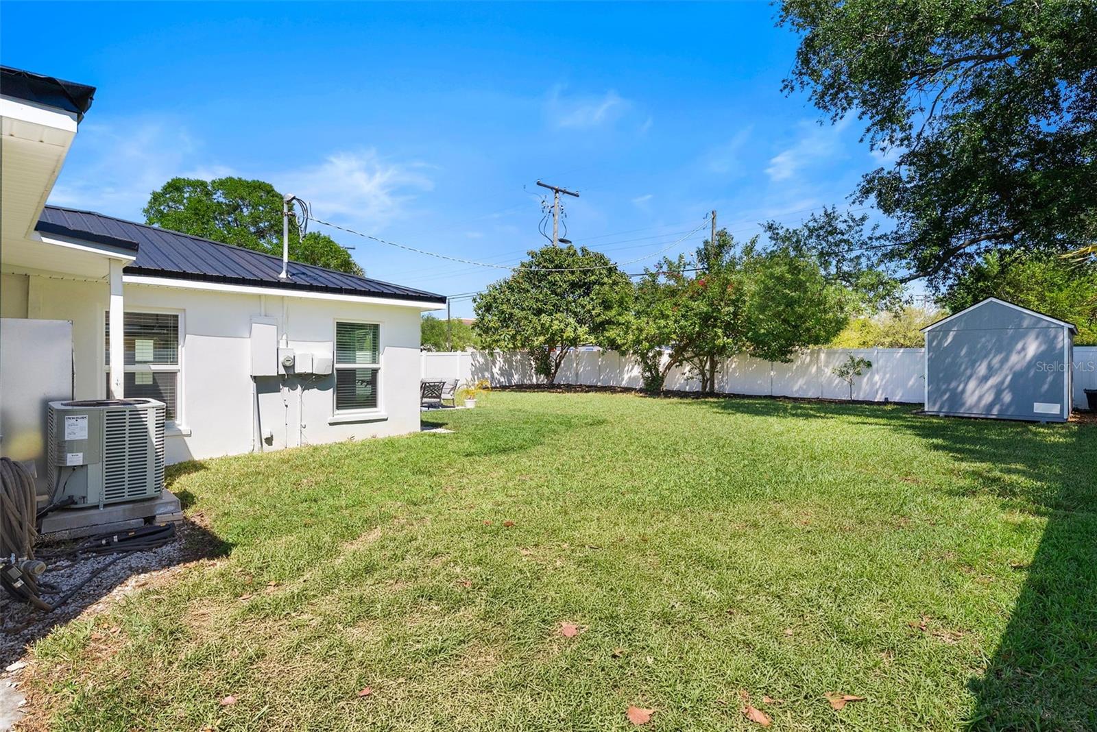 Image 31 of 35 For 4006 Church Avenue