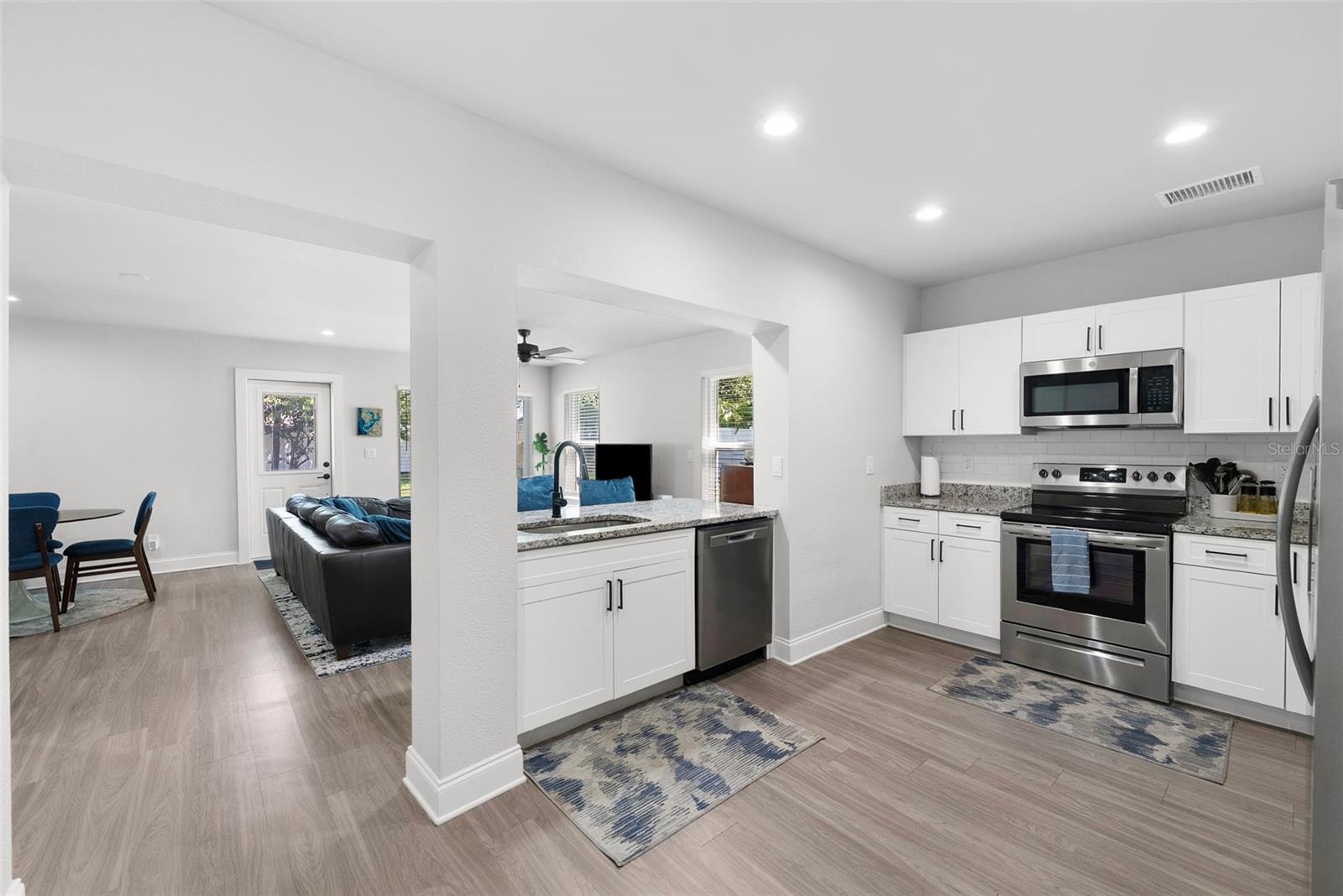 Image 8 of 35 For 4006 Church Avenue