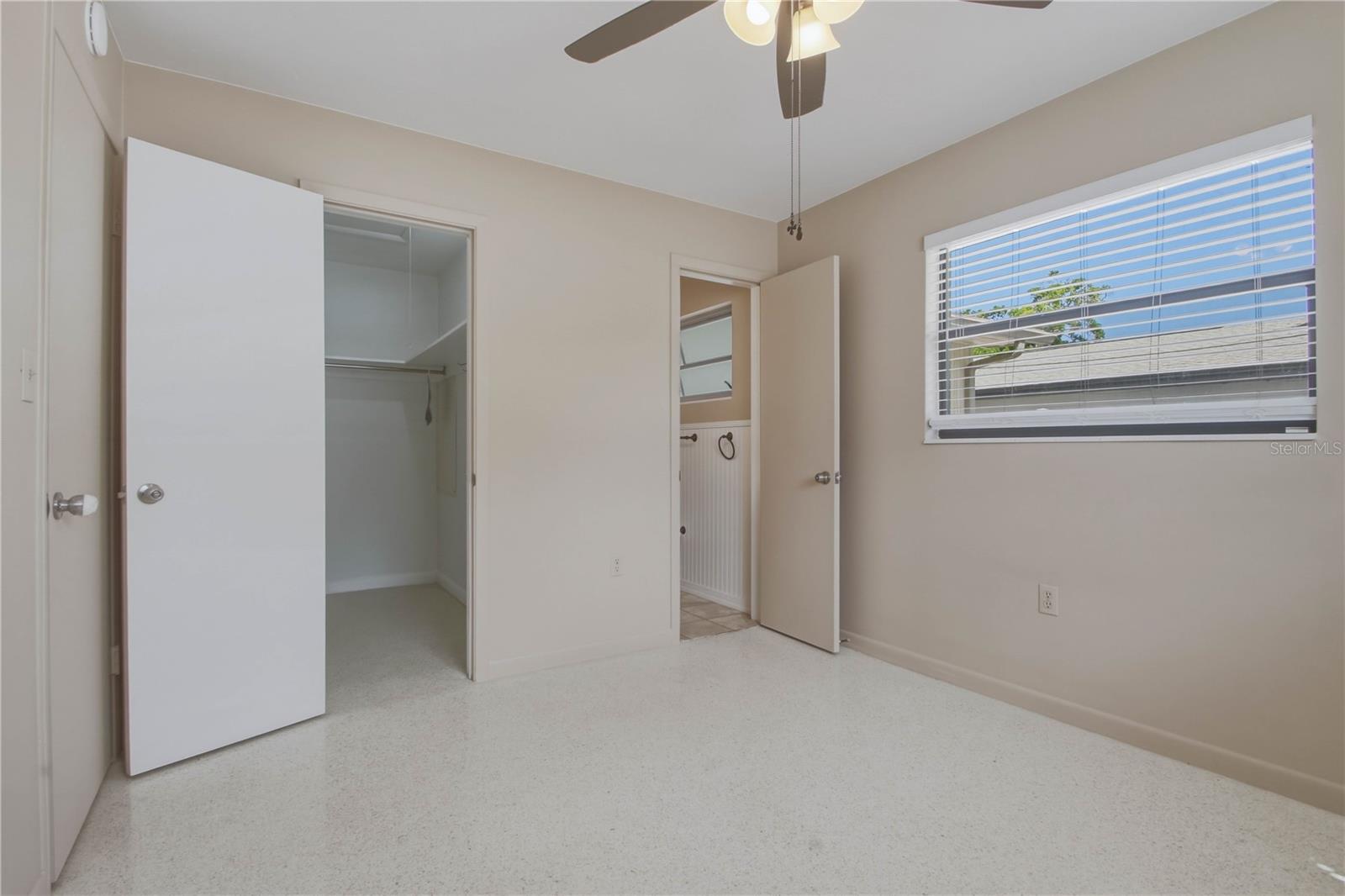 Image 24 of 52 For 10299 110th Way