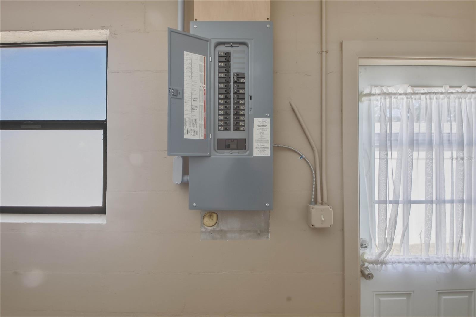 Image 34 of 52 For 10299 110th Way