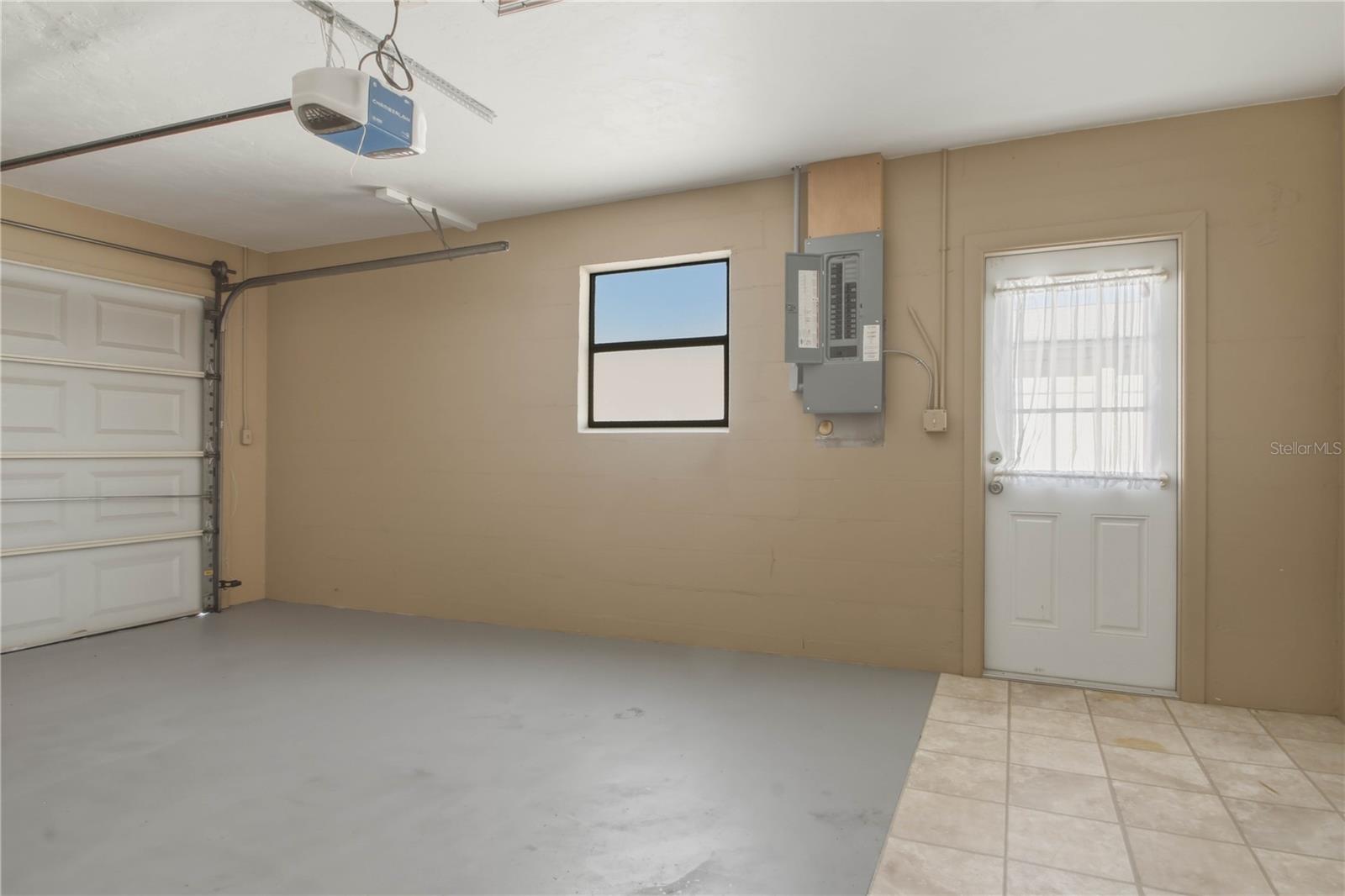 Image 38 of 52 For 10299 110th Way