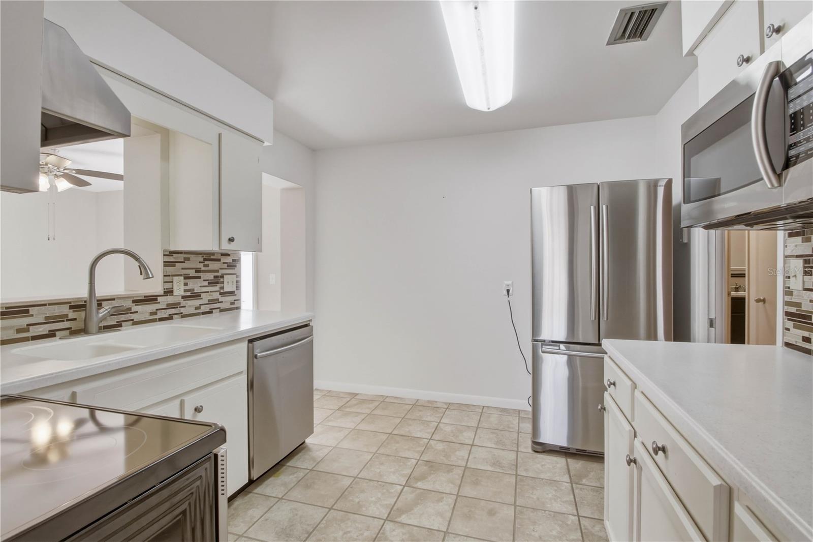 Image 7 of 52 For 10299 110th Way