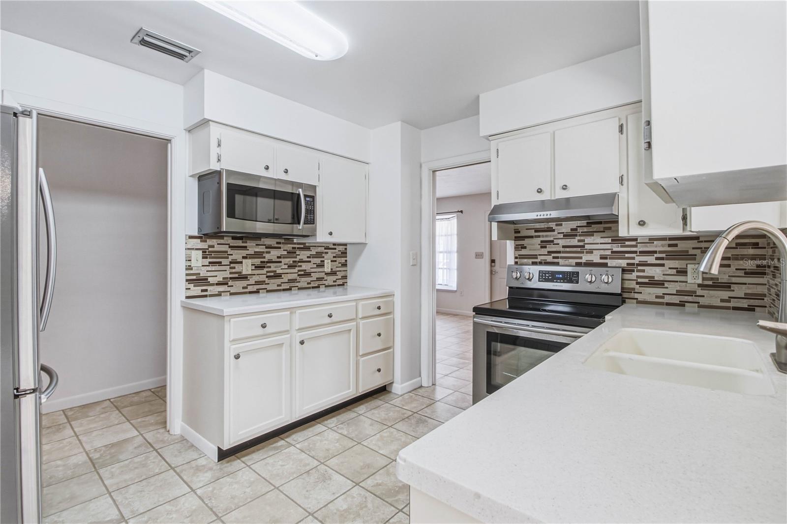 Image 8 of 52 For 10299 110th Way