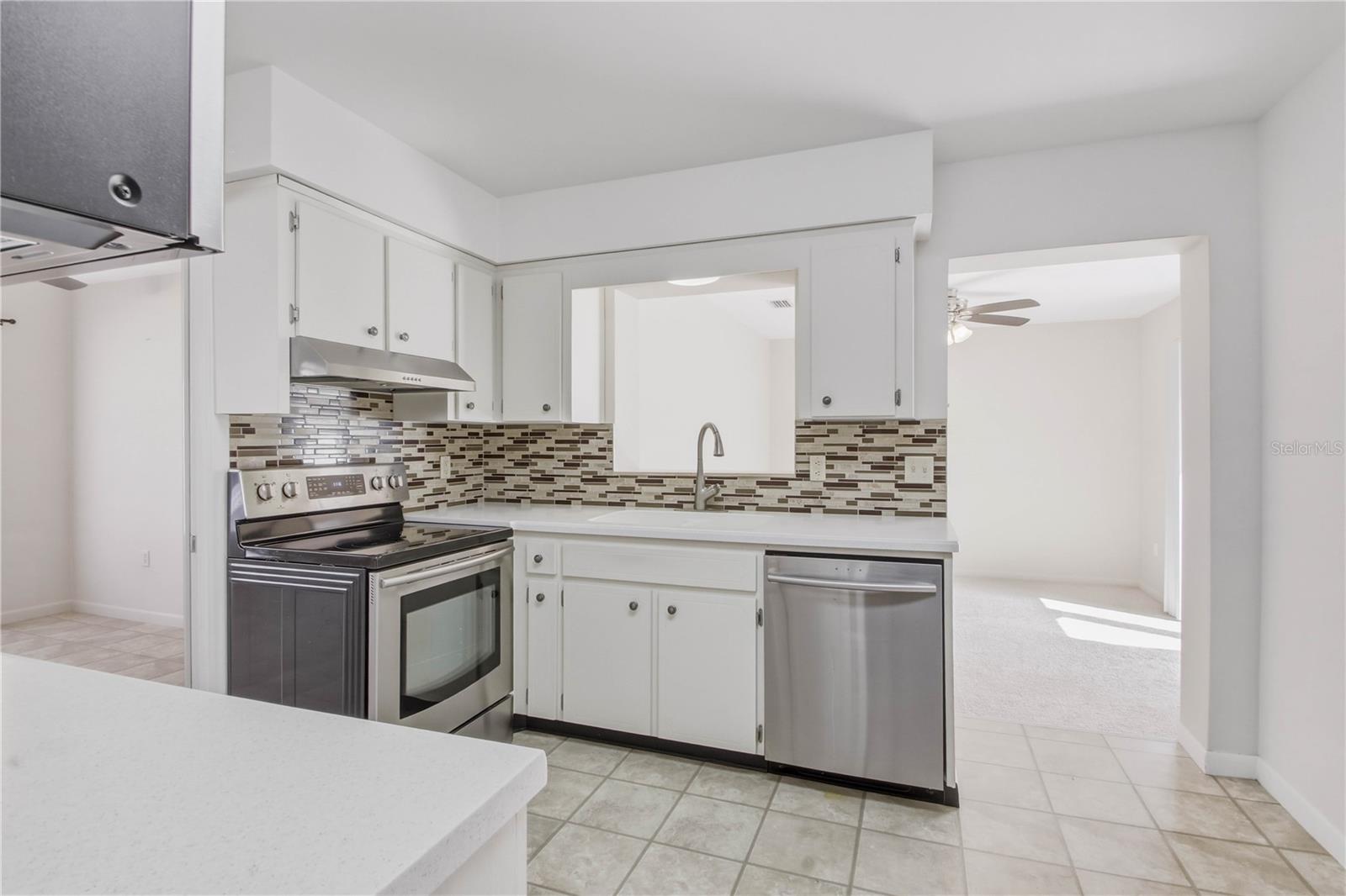 Image 9 of 52 For 10299 110th Way