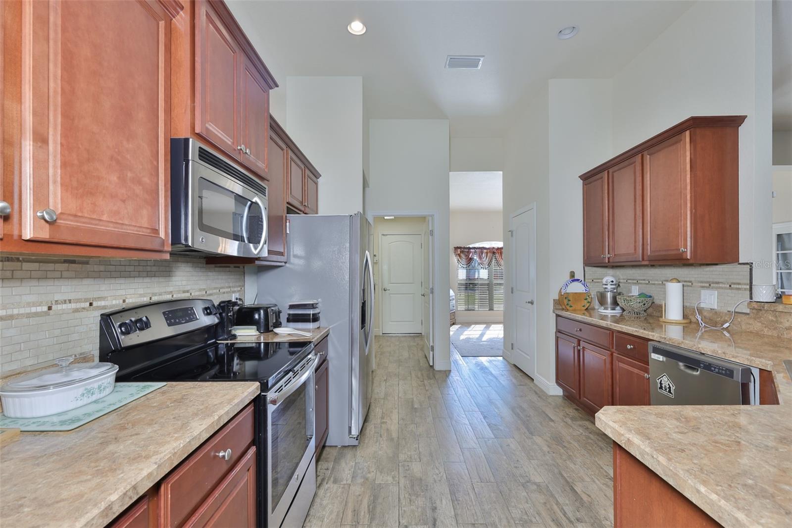 Image 14 of 54 For 14261 English Sparrow Road