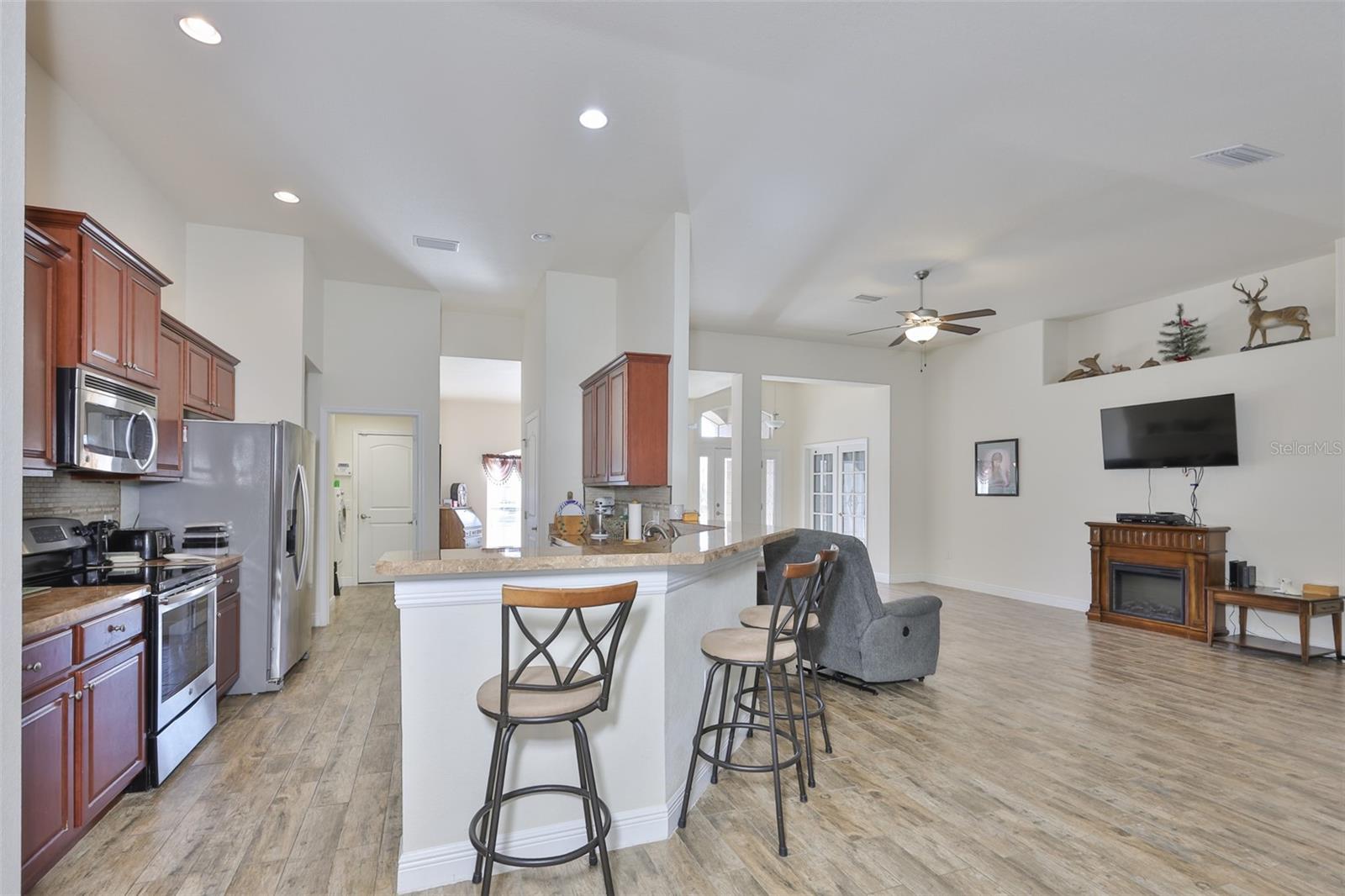 Image 17 of 54 For 14261 English Sparrow Road