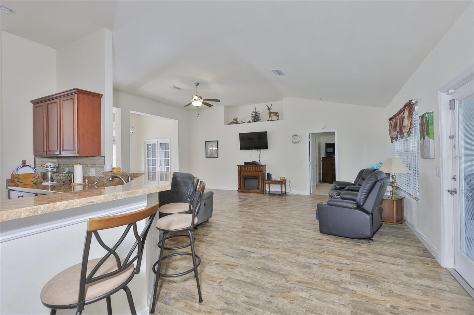 Image 18 of 54 For 14261 English Sparrow Road