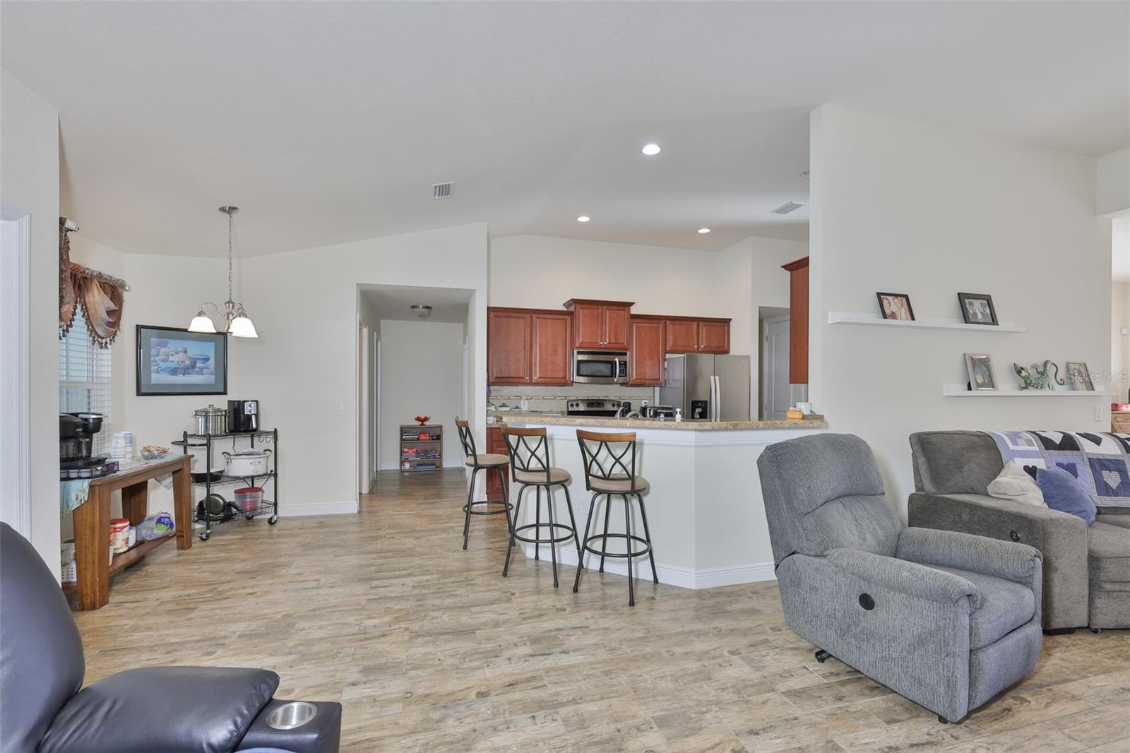 Image 19 of 54 For 14261 English Sparrow Road