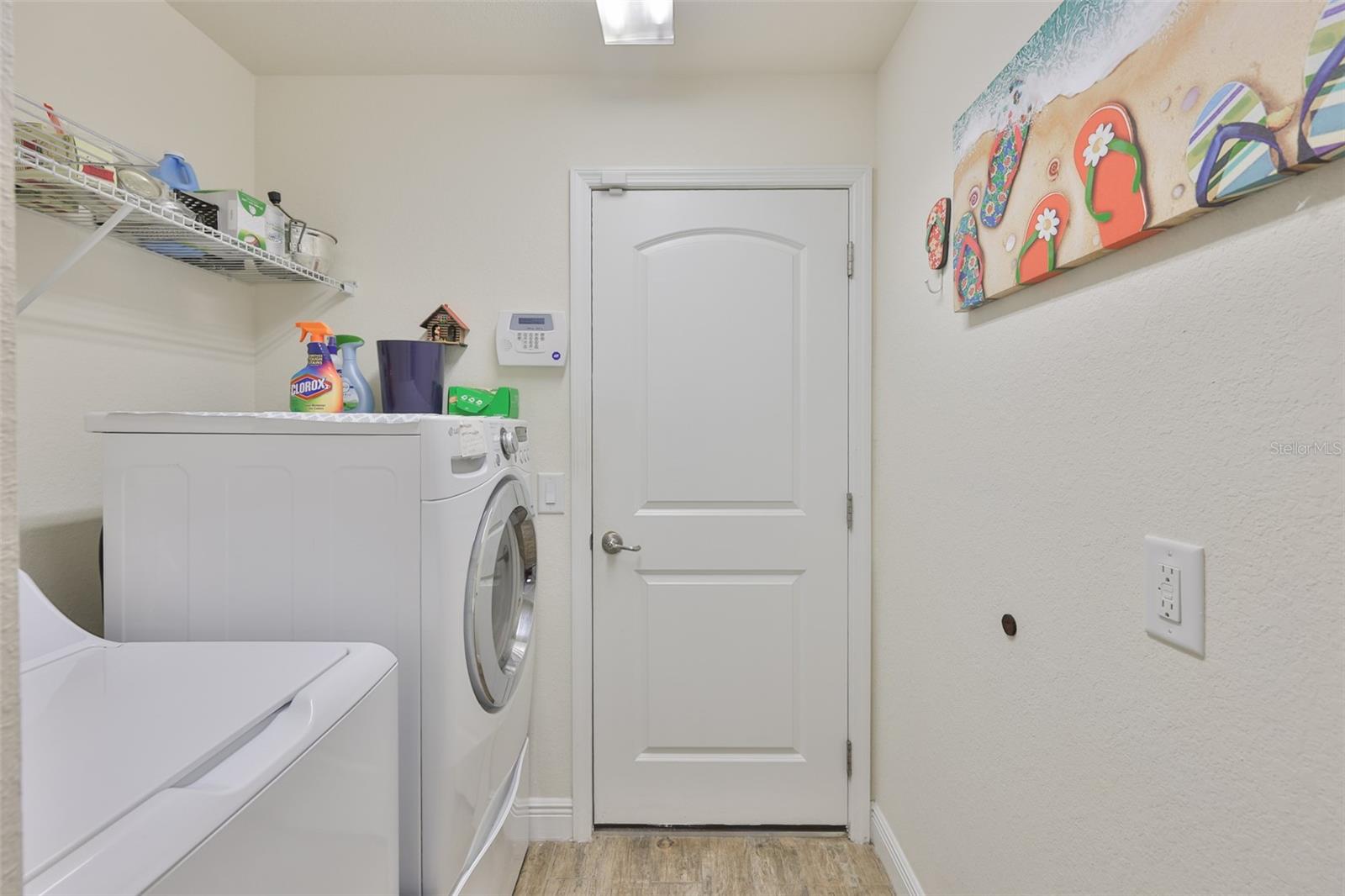 Image 35 of 54 For 14261 English Sparrow Road