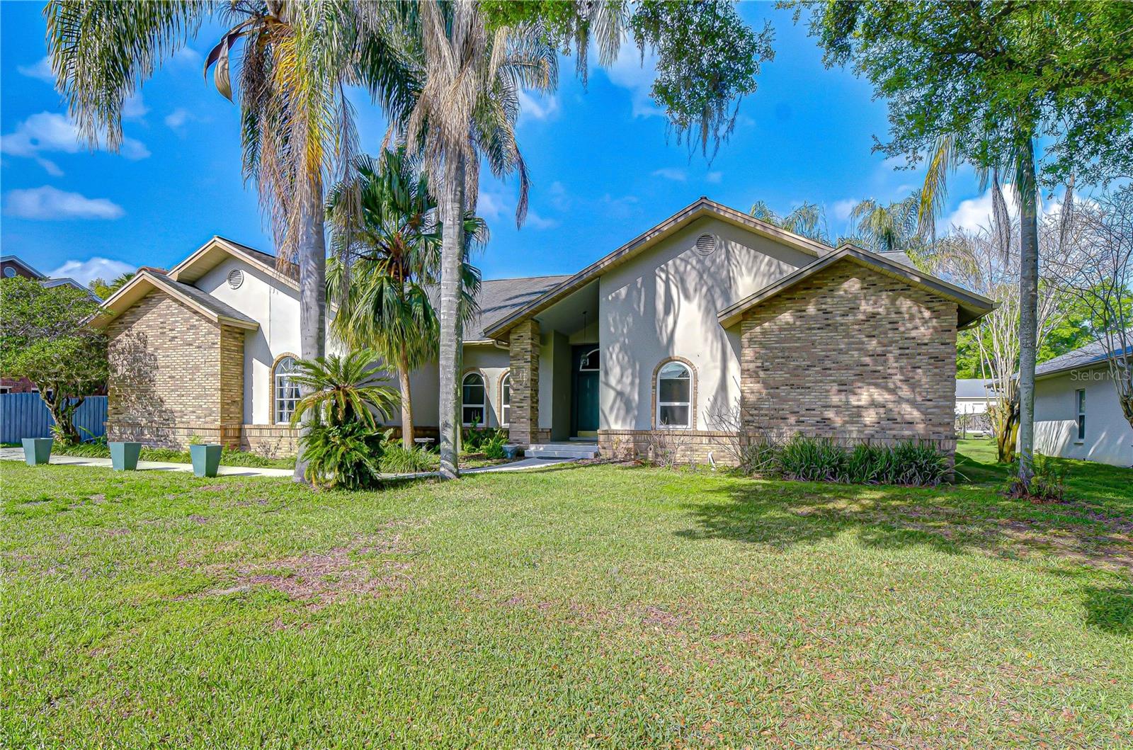 Details for 3006 Drakes Landing Court, VALRICO, FL 33596