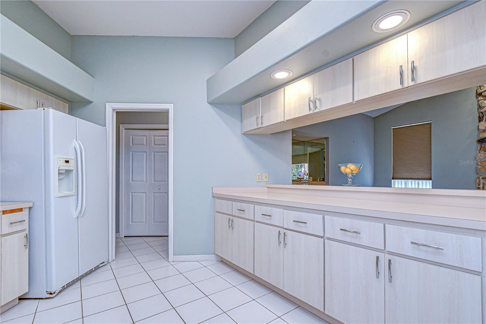 Image 11 of 36 For 3006 Drakes Landing Court