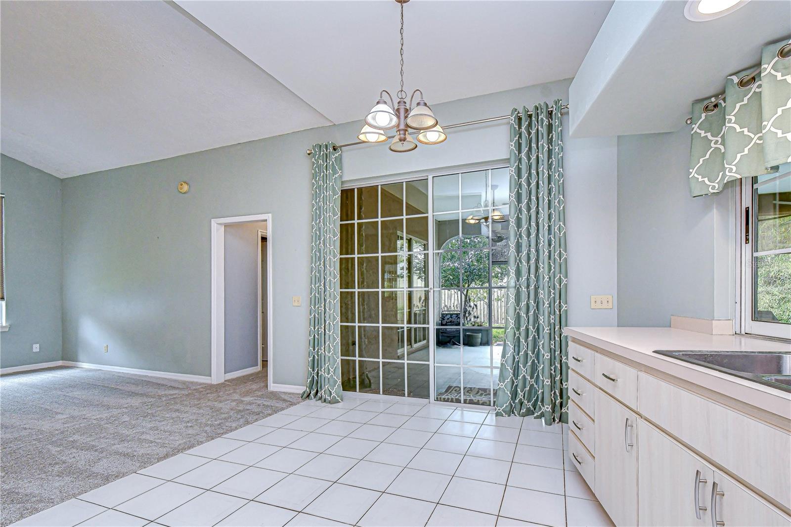 Image 12 of 36 For 3006 Drakes Landing Court