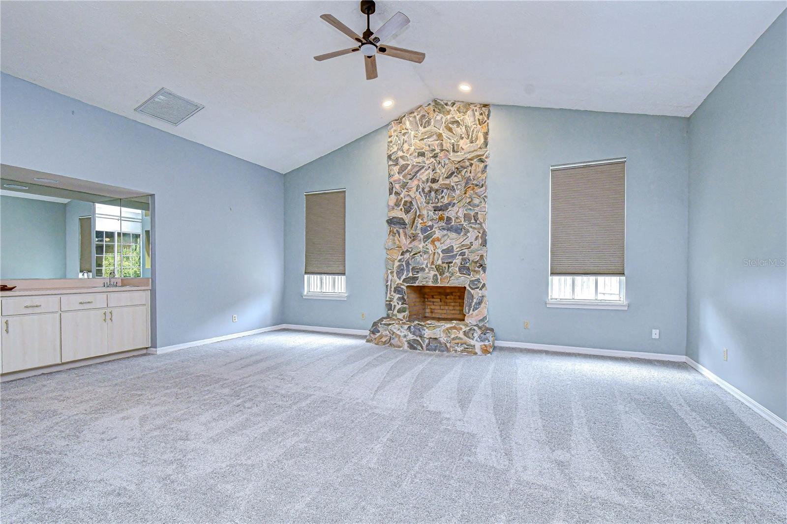 Image 14 of 36 For 3006 Drakes Landing Court