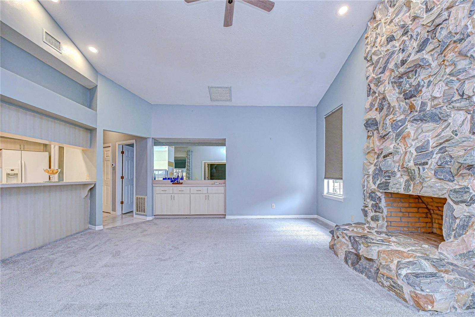 Image 16 of 36 For 3006 Drakes Landing Court