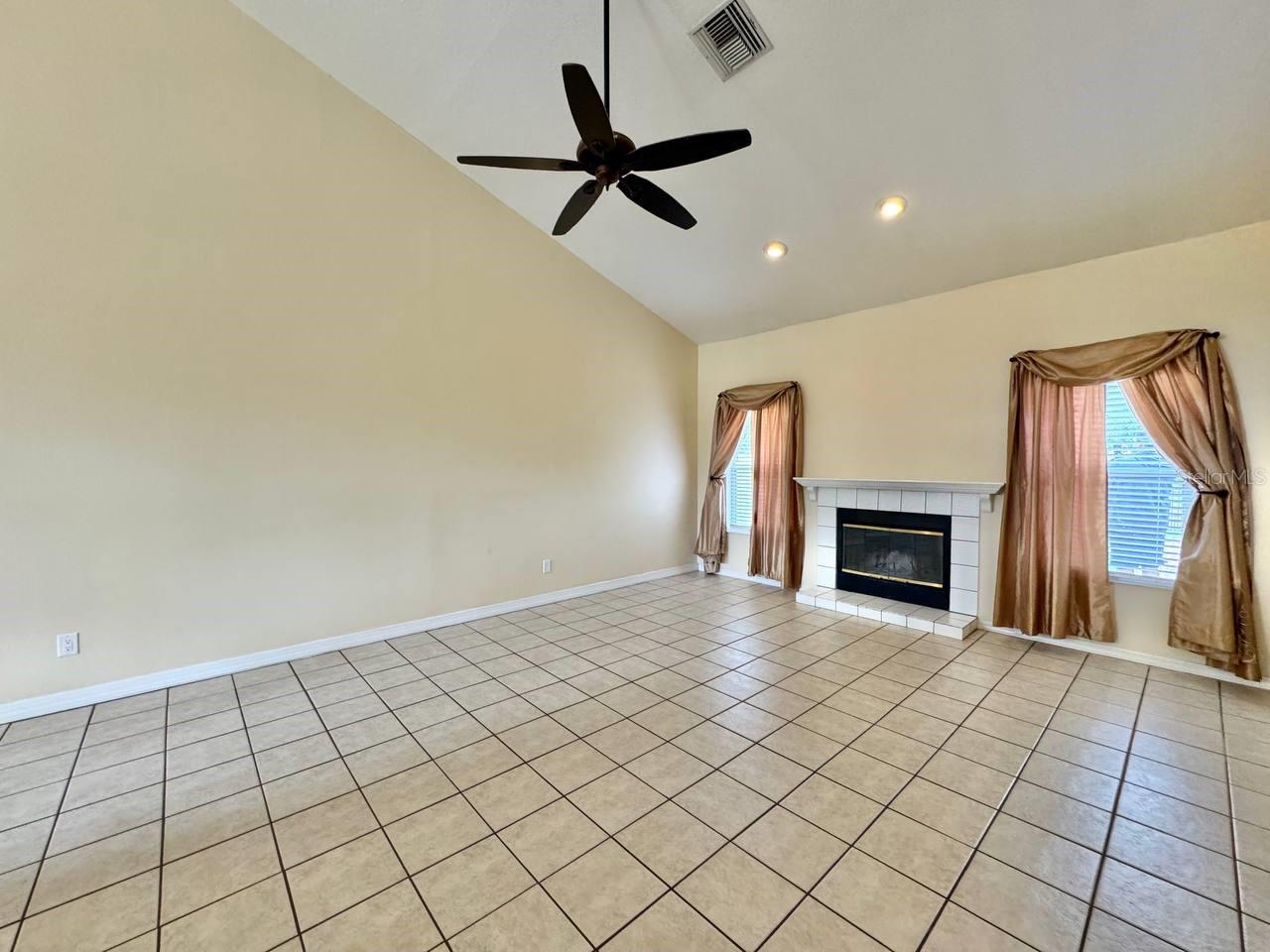 Image 21 of 53 For 5333 Casa Nueva Drive