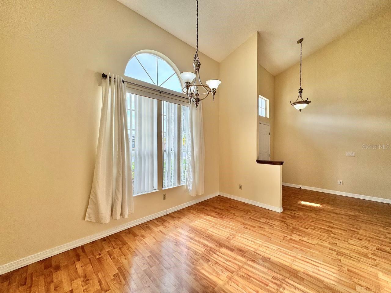 Image 8 of 53 For 5333 Casa Nueva Drive