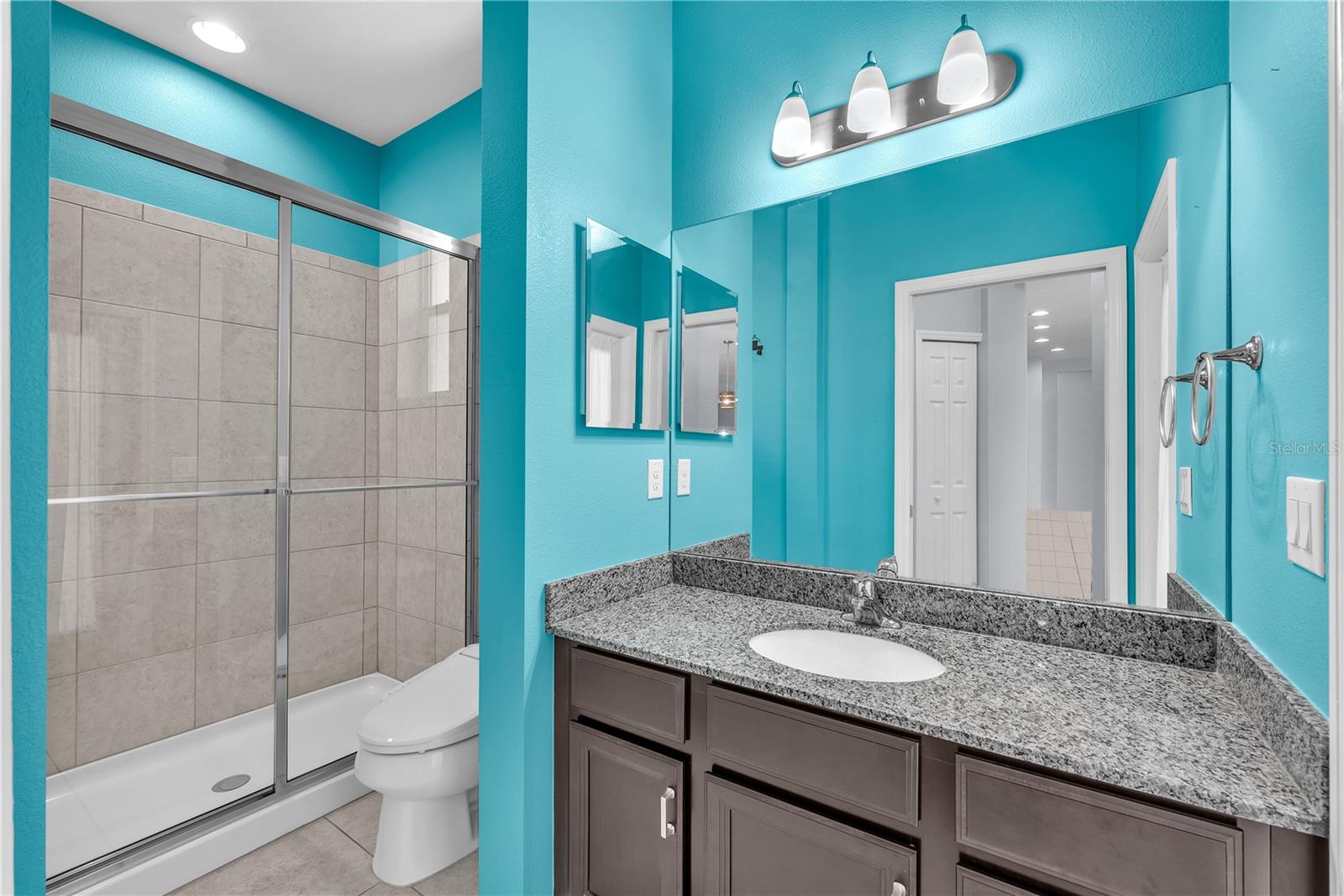 Listing photo id 20 for 11236 77th Street E